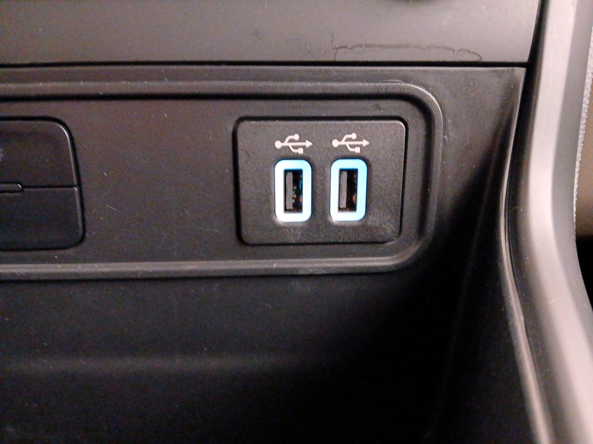 Thumbnail: 2021 Ford EcoSport - 18