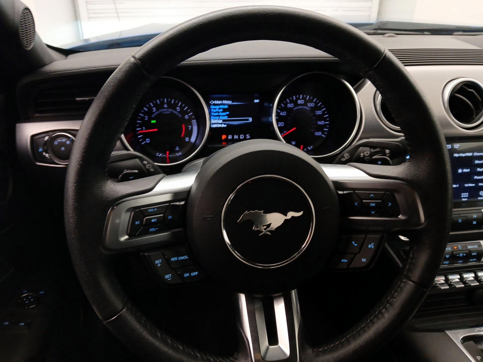 Thumbnail: 2019 Ford Mustang - 10