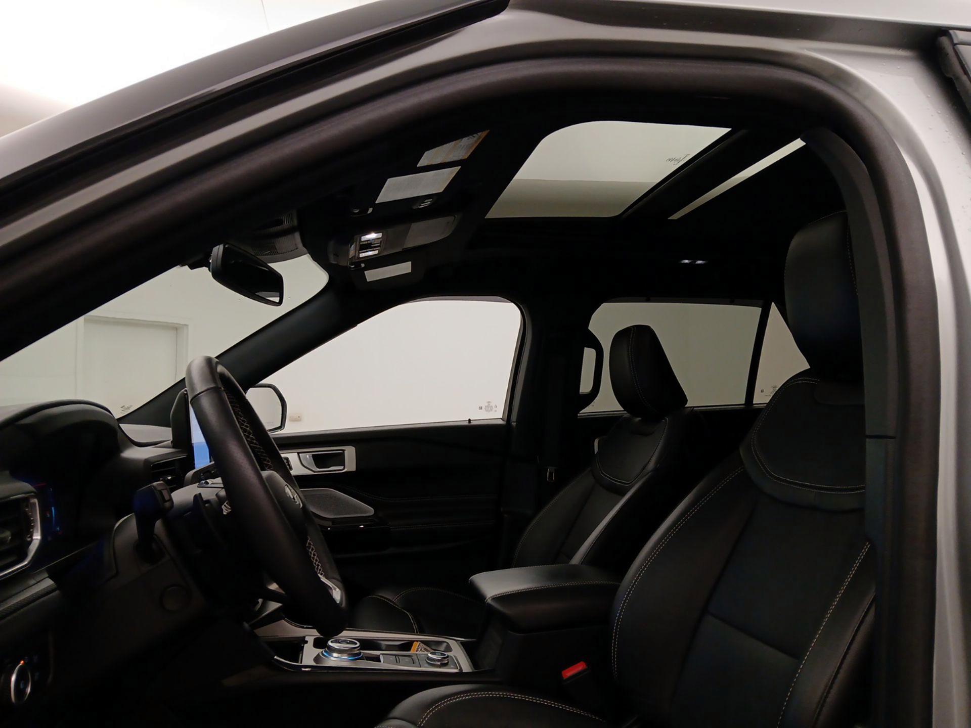 Thumbnail: 2023 Ford Explorer - 20