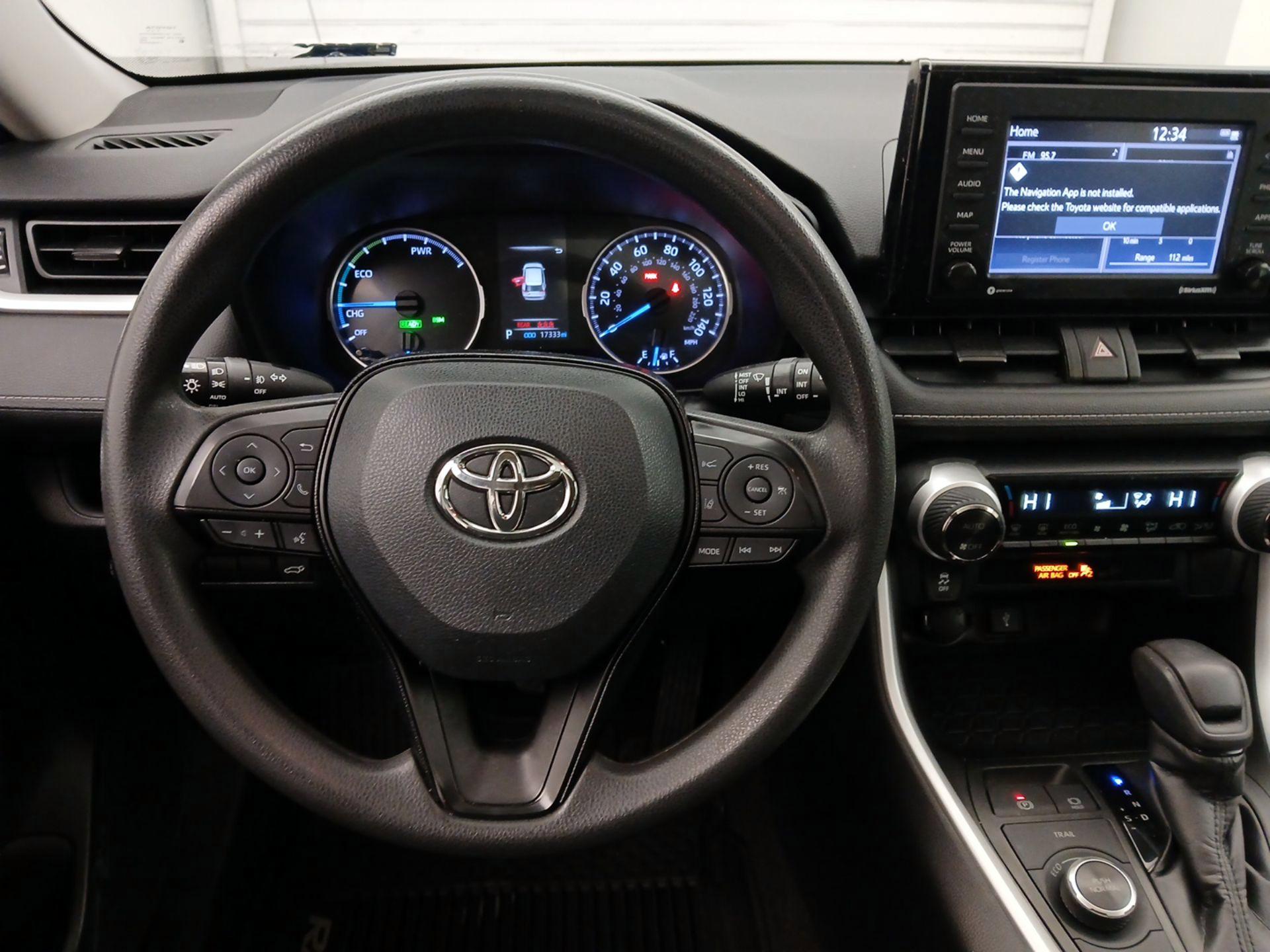 Thumbnail: 2020 Toyota RAV4 - 10