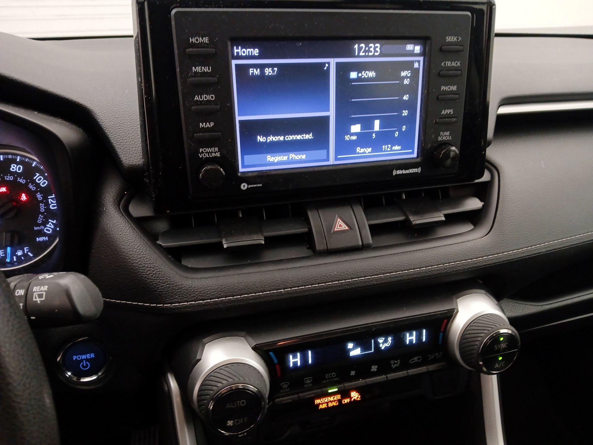 Thumbnail: 2020 Toyota RAV4 - 15