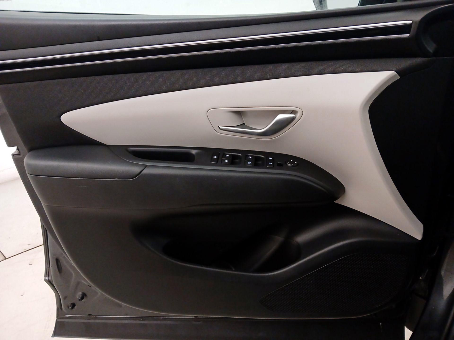 Thumbnail: 2023 Hyundai Tucson - 12