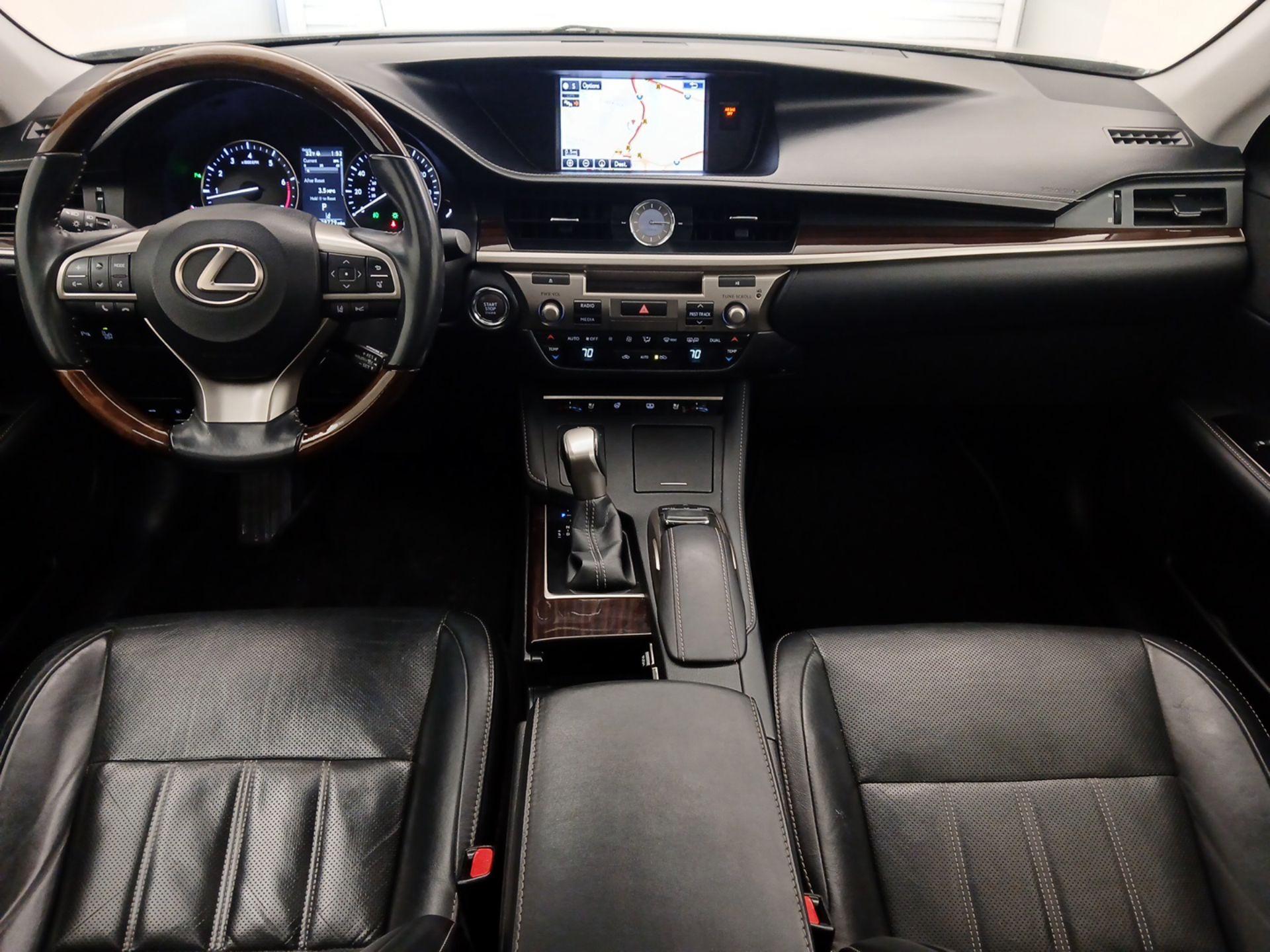Thumbnail: 2016 Lexus ES - 9
