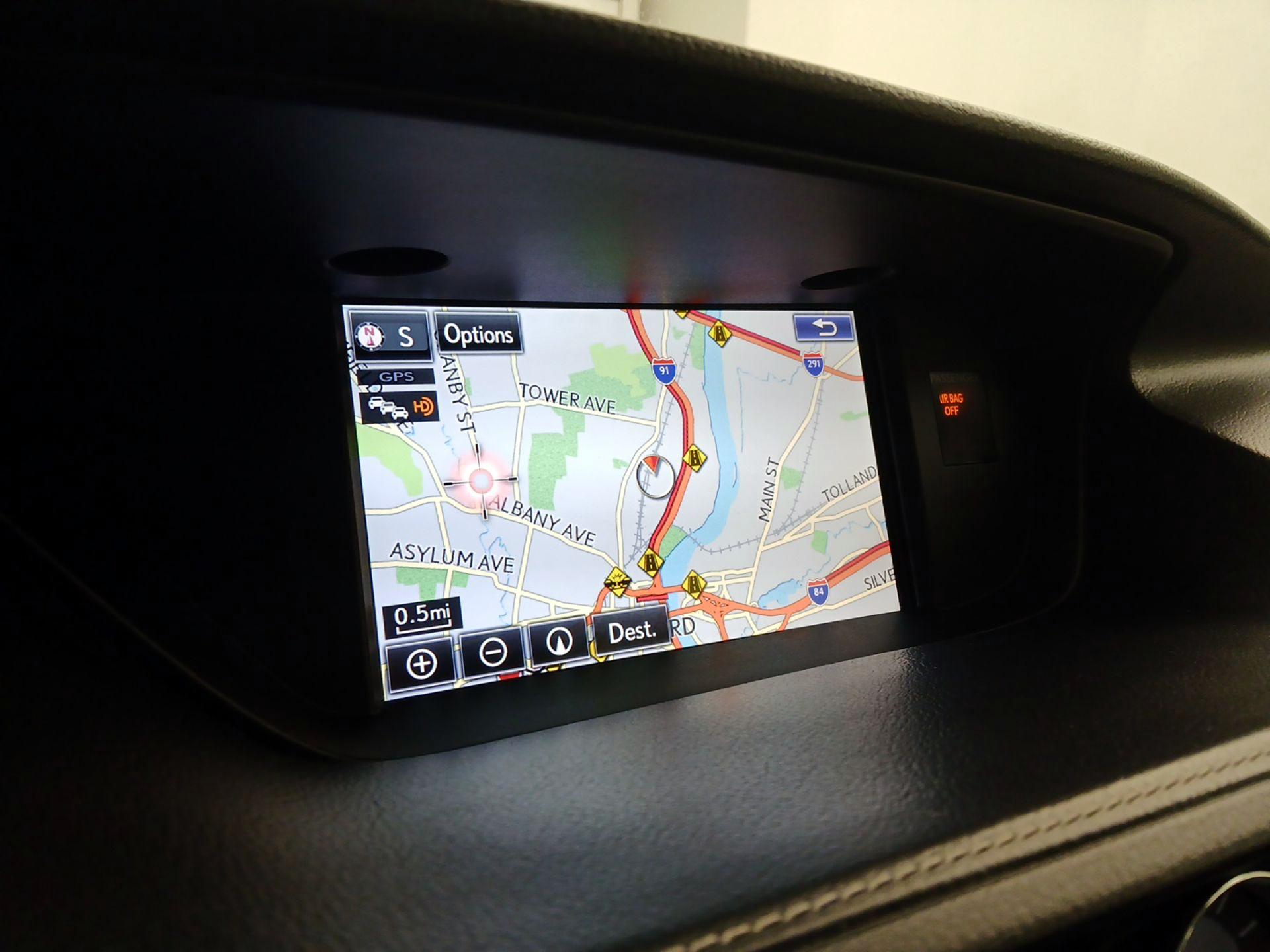 Thumbnail: 2016 Lexus ES - 14