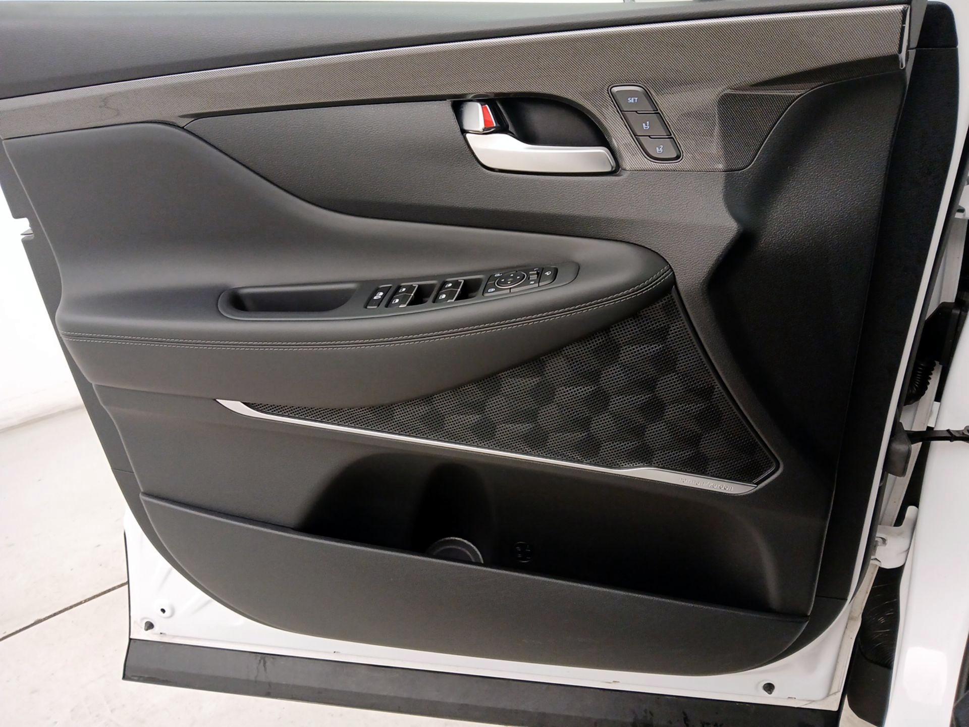 Thumbnail: 2022 Hyundai Santa Fe - 12