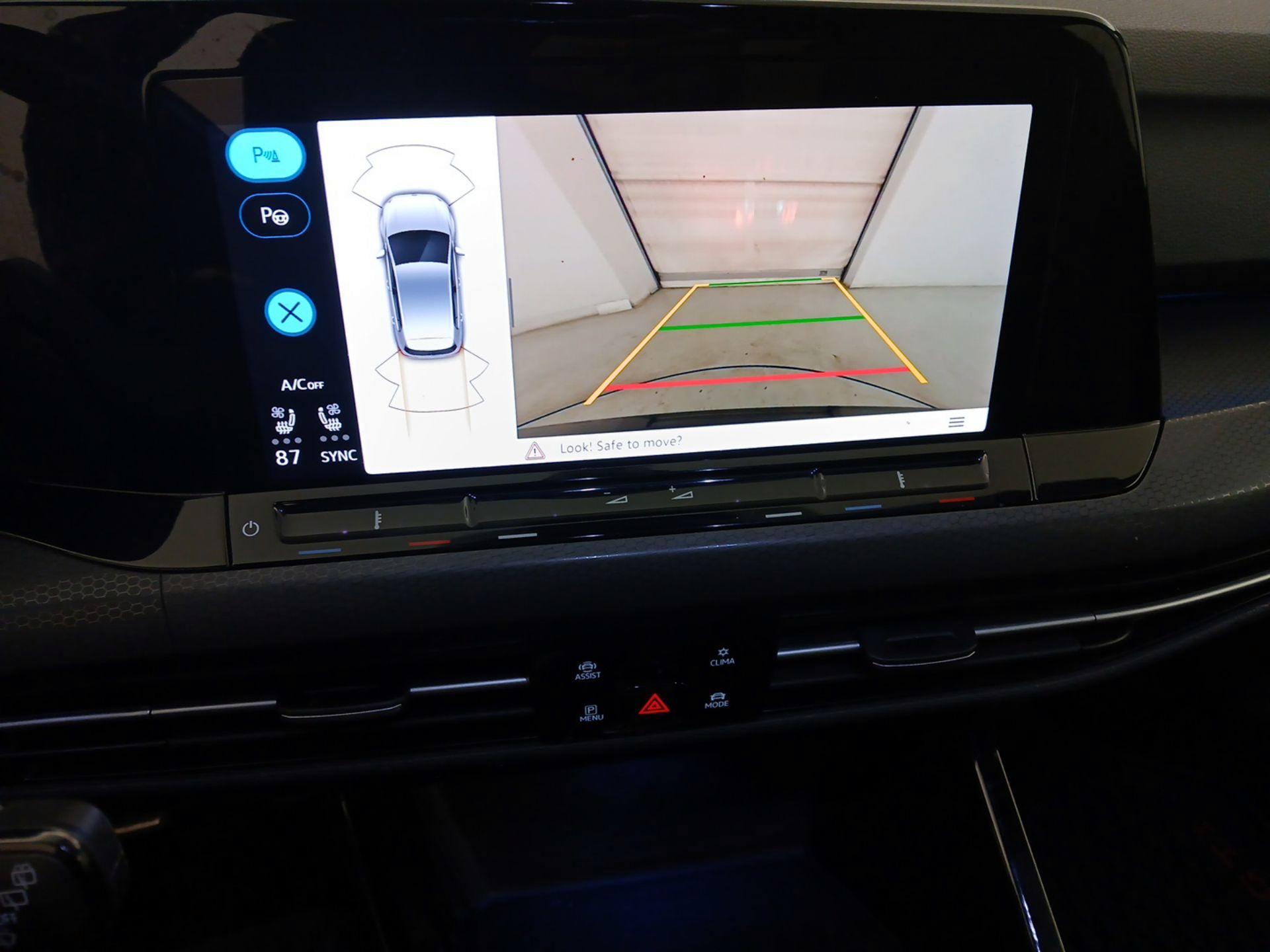 Thumbnail: 2024 Volkswagen Golf - 14