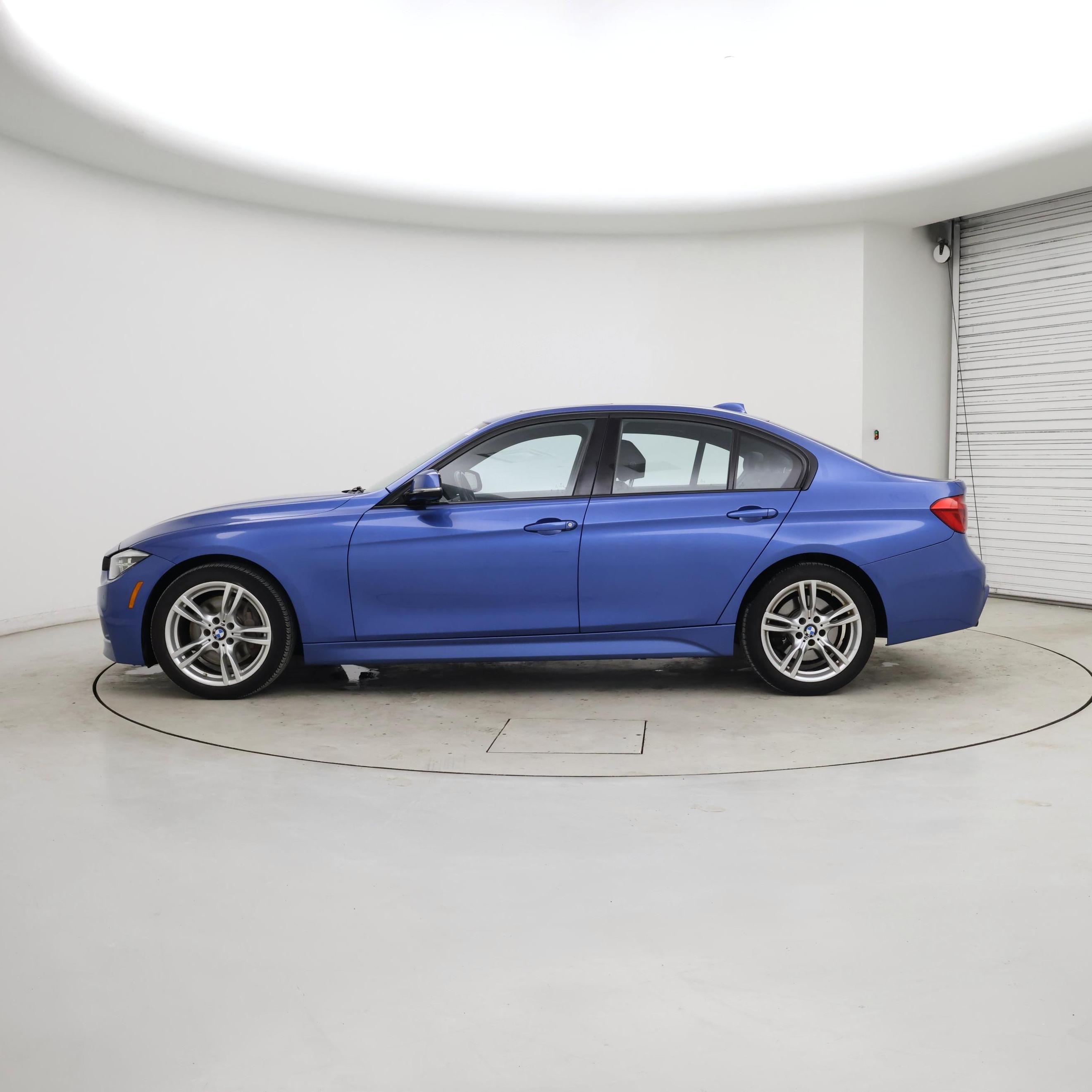 Thumbnail: 2016 BMW 3 Series - 3