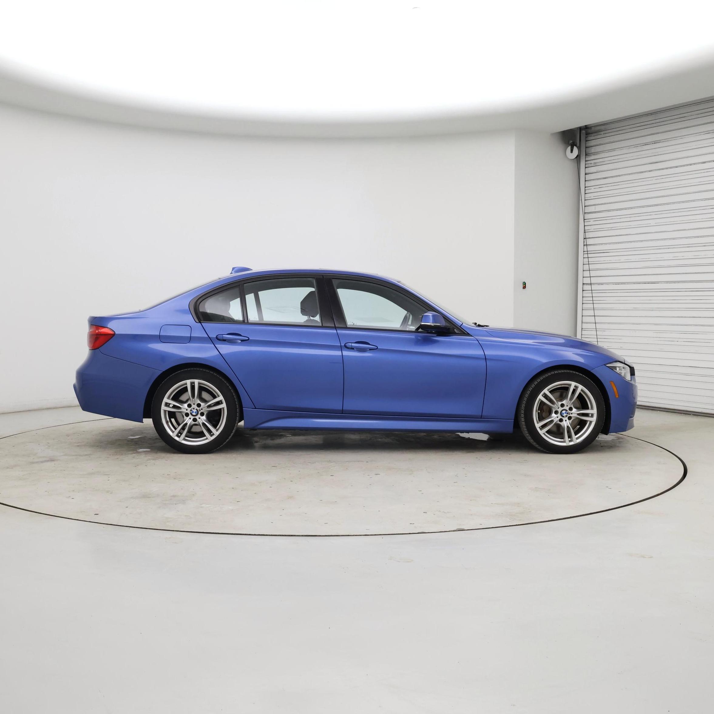 Thumbnail: 2016 BMW 3 Series - 7