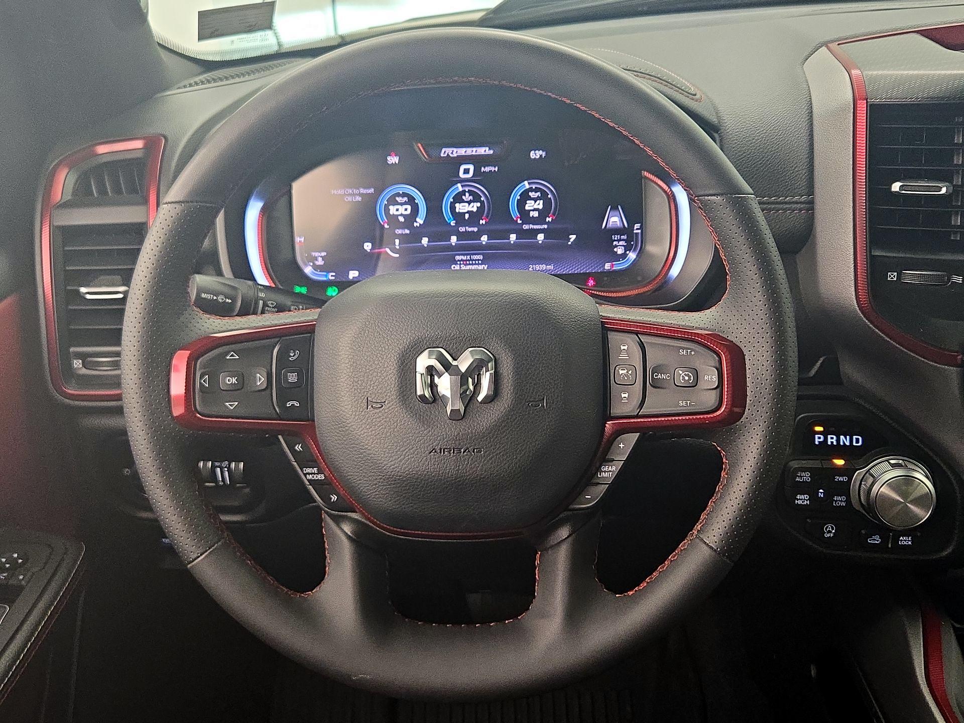 Thumbnail: 2025 RAM 1500 - 10