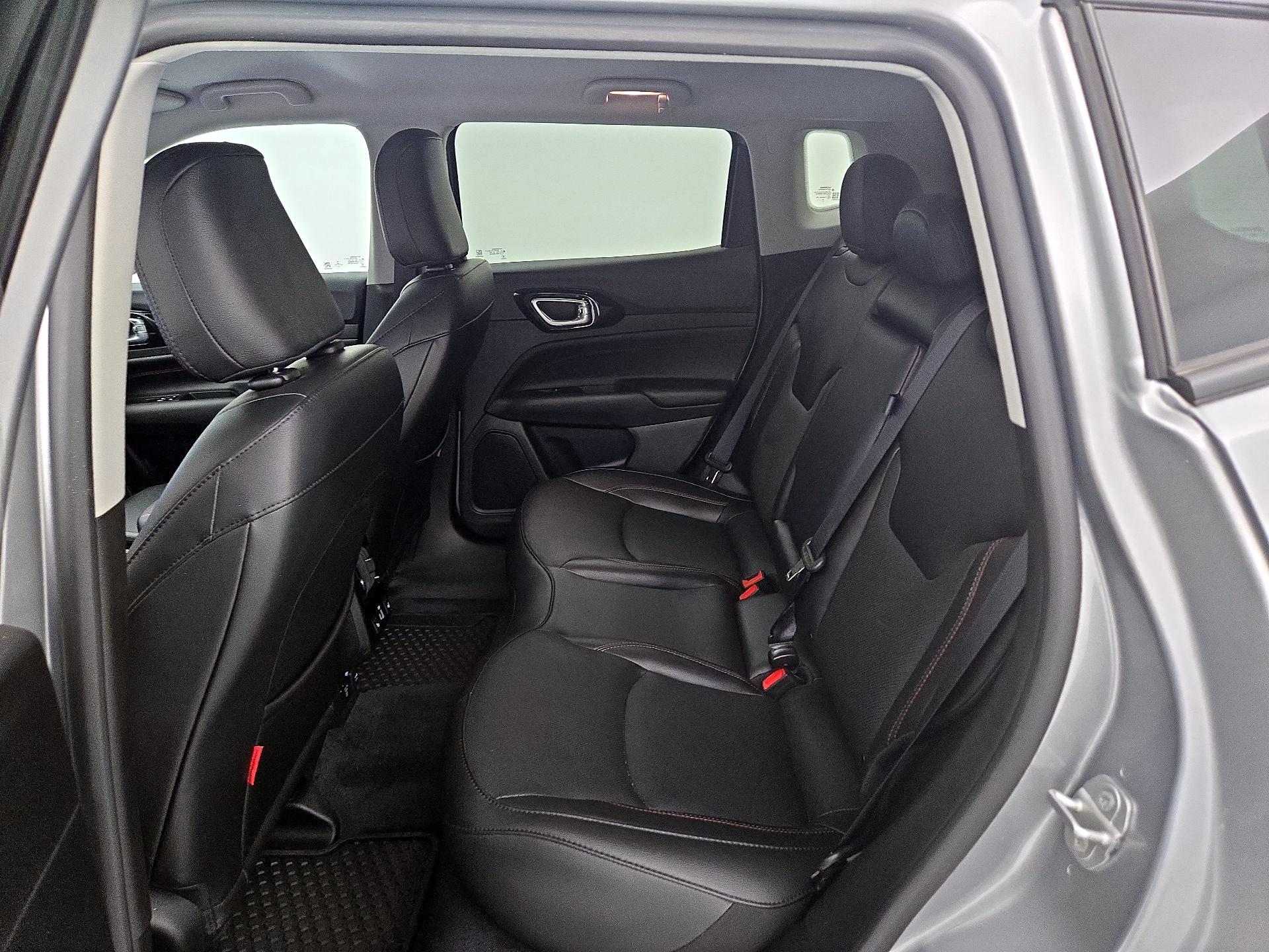 Thumbnail: 2022 Jeep Compass - 20