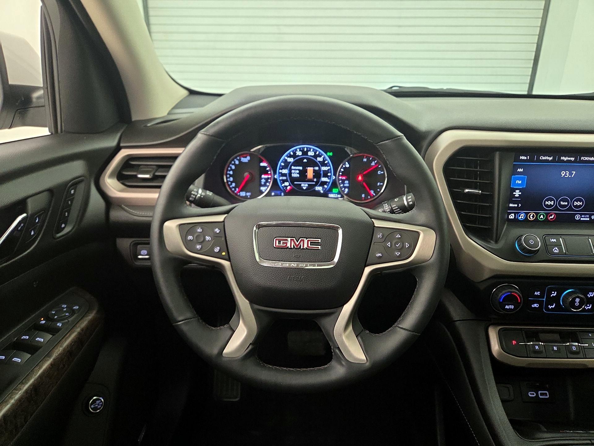 Thumbnail: 2023 GMC Acadia - 10