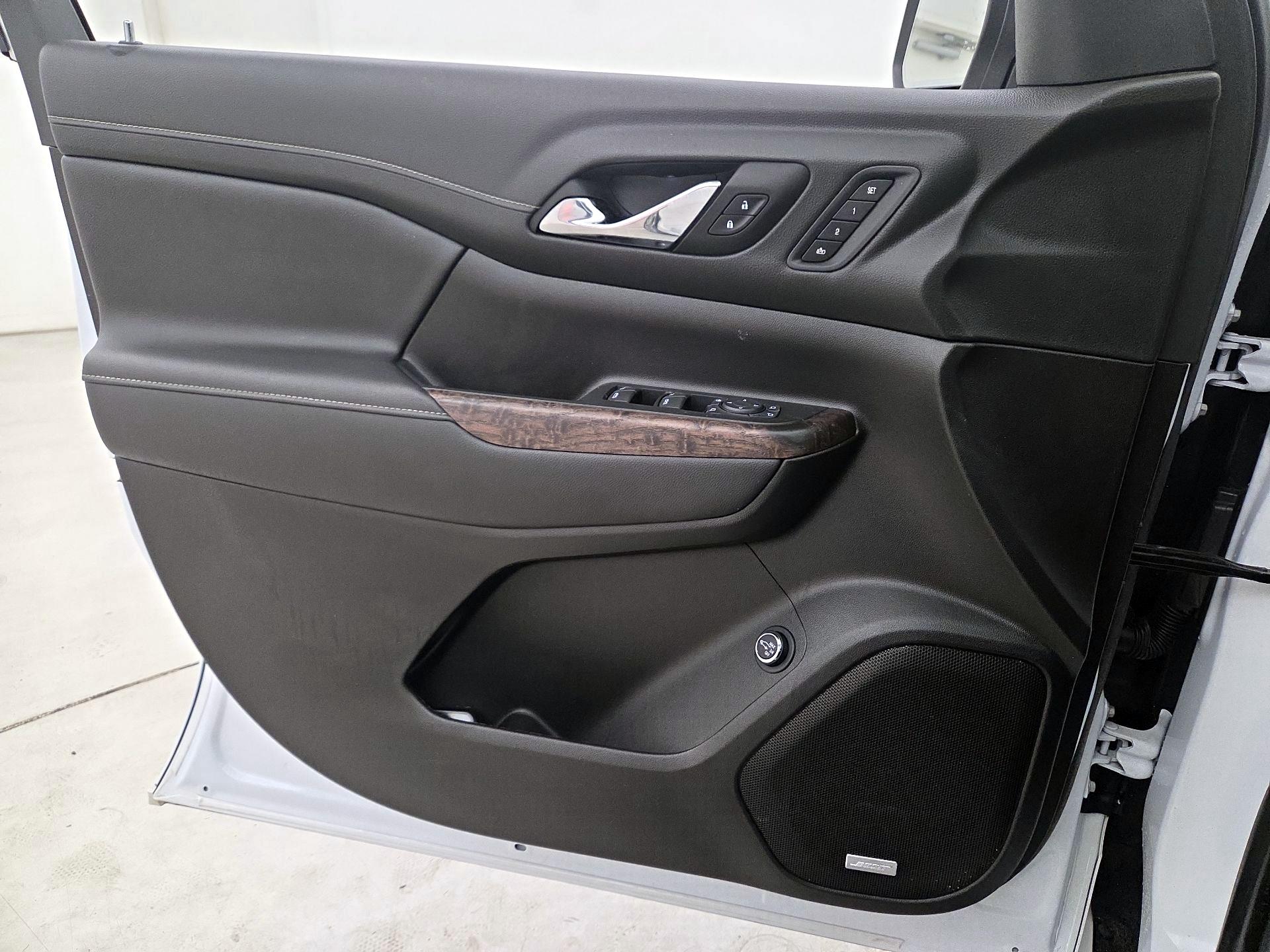 Thumbnail: 2023 GMC Acadia - 12