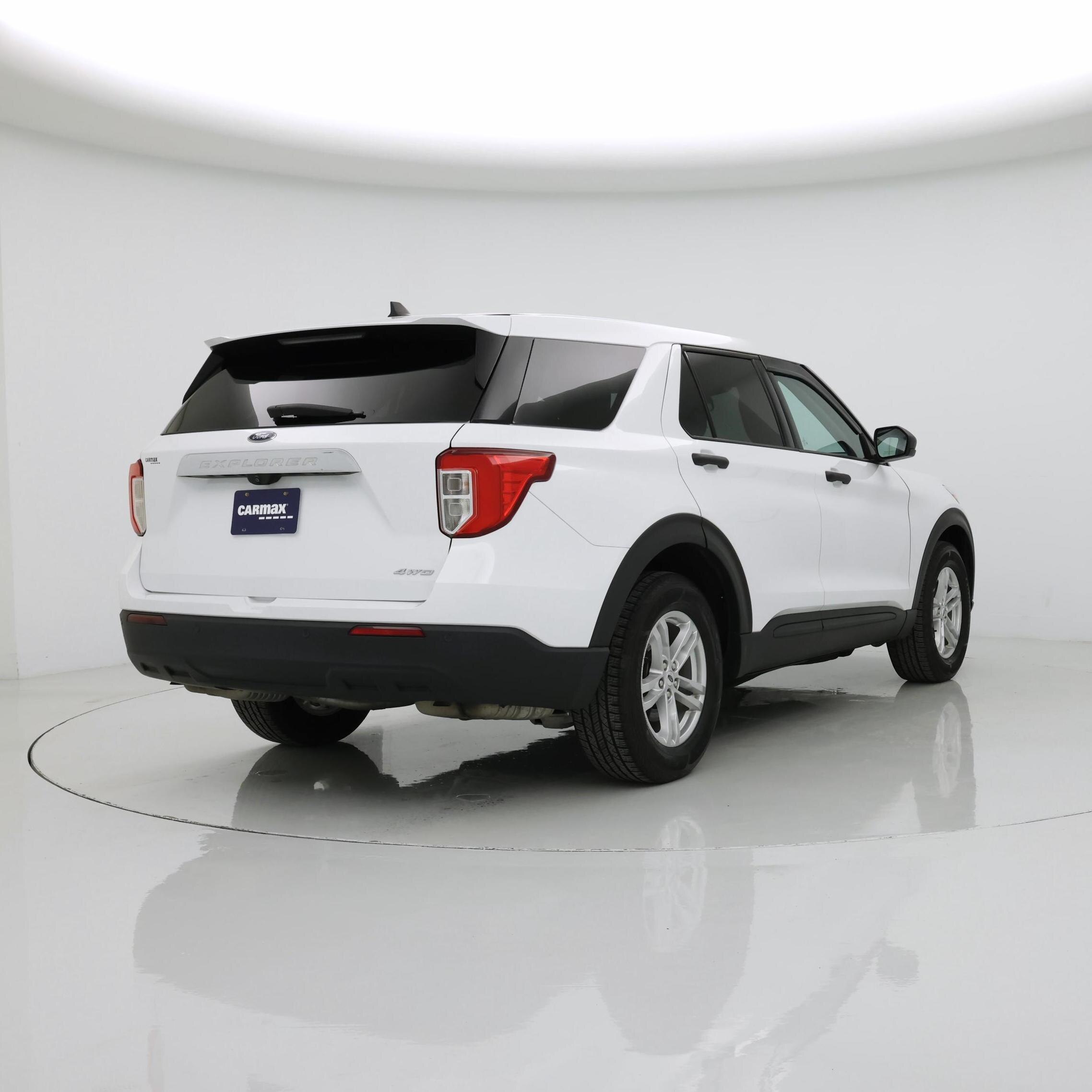 Thumbnail: 2022 Ford Explorer - 8