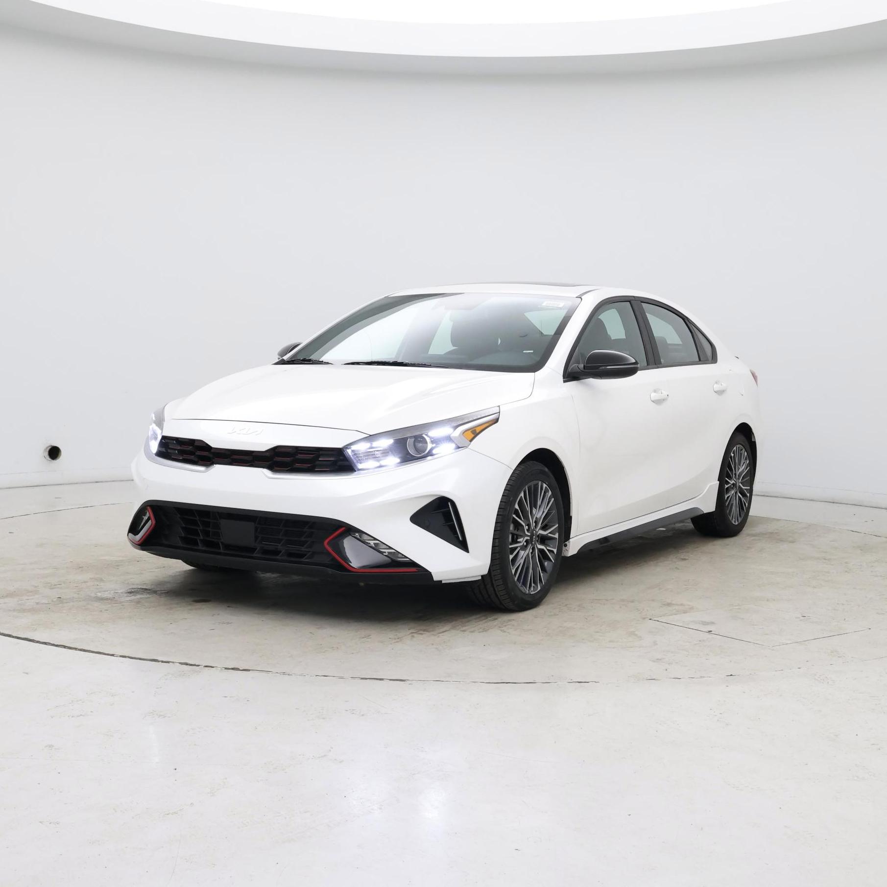 Thumbnail: 2023 Kia Forte - 4