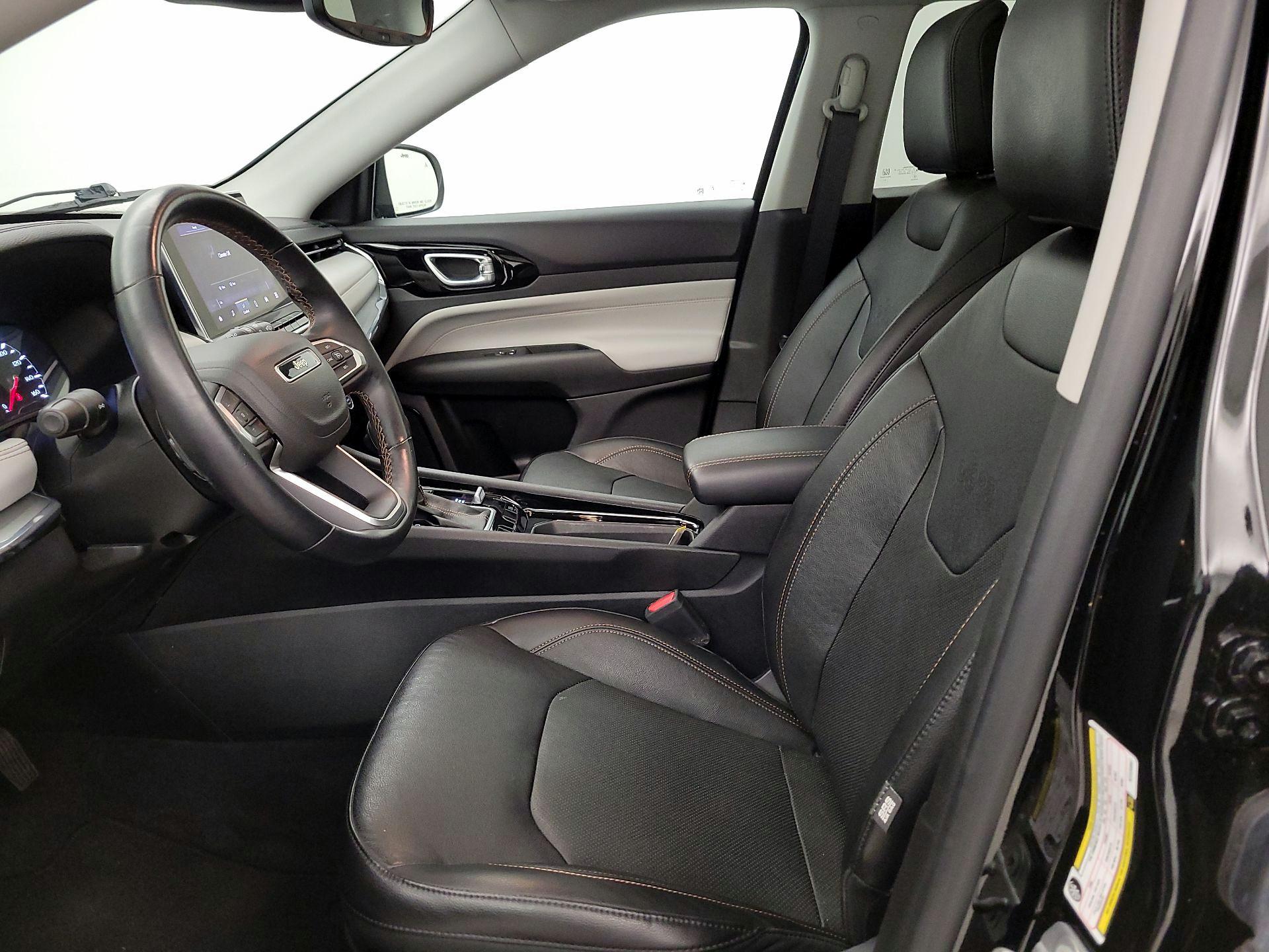 Thumbnail: 2022 Jeep Compass - 11