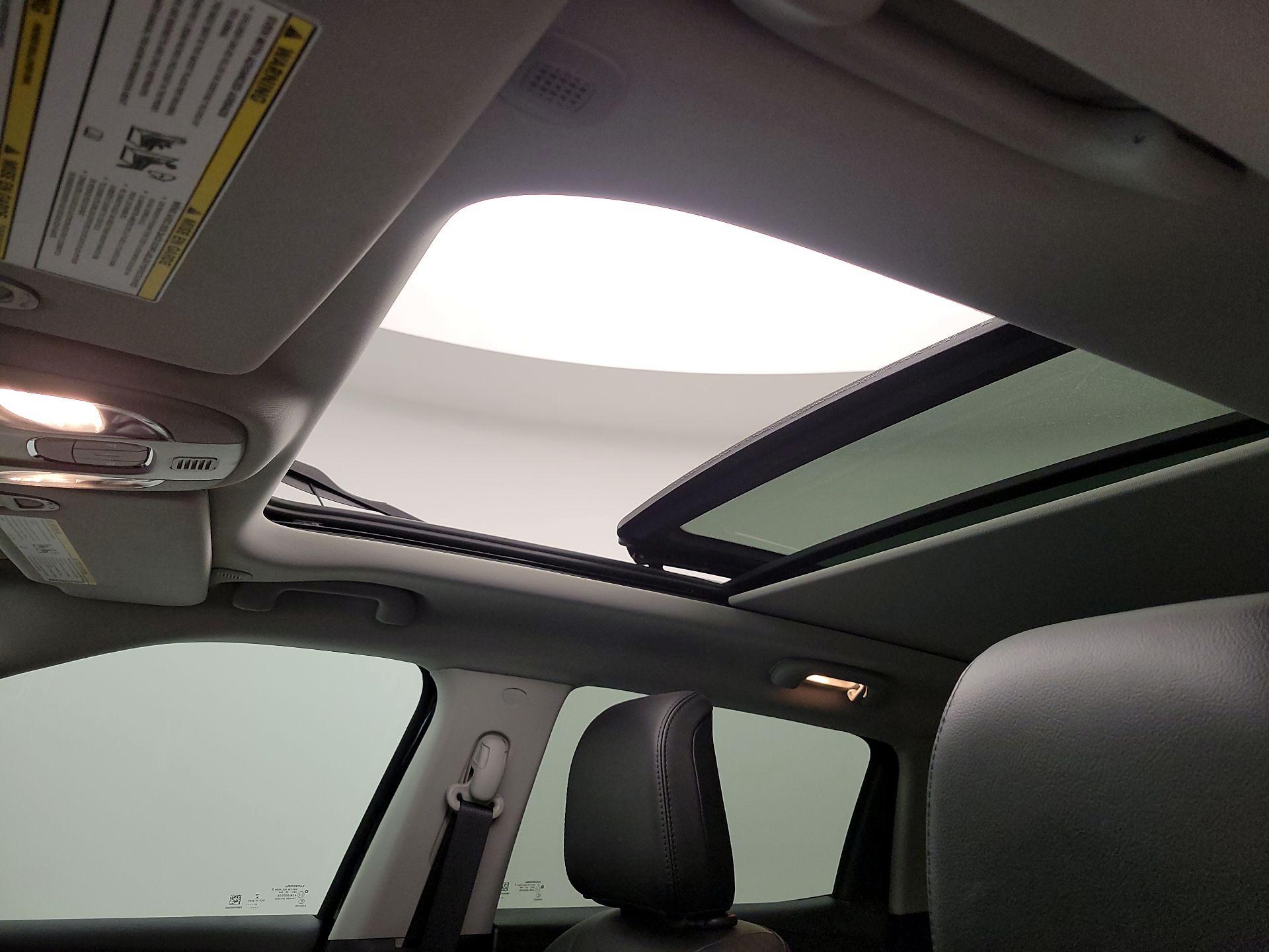 Thumbnail: 2022 Jeep Compass - 19