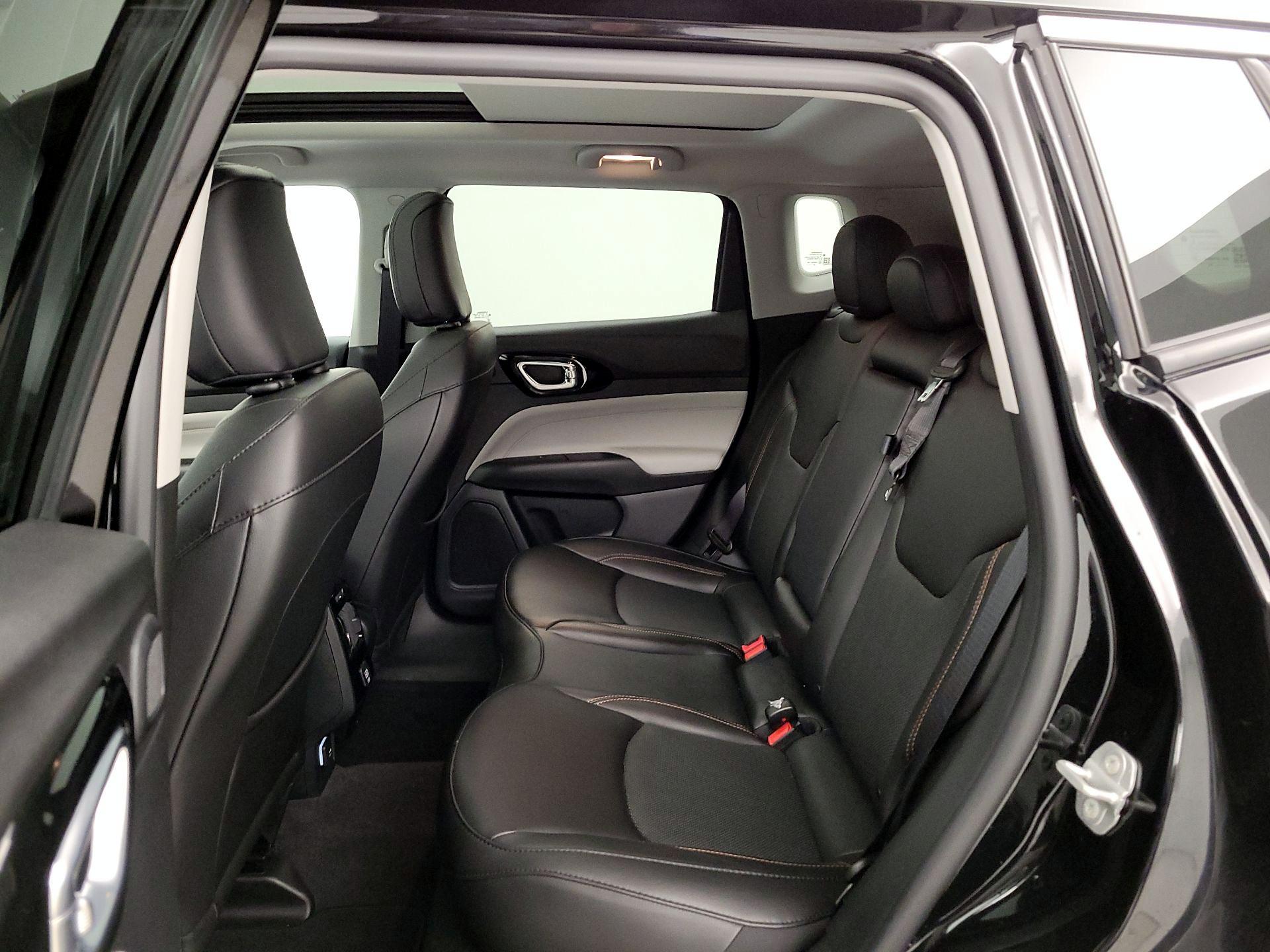 Thumbnail: 2022 Jeep Compass - 20