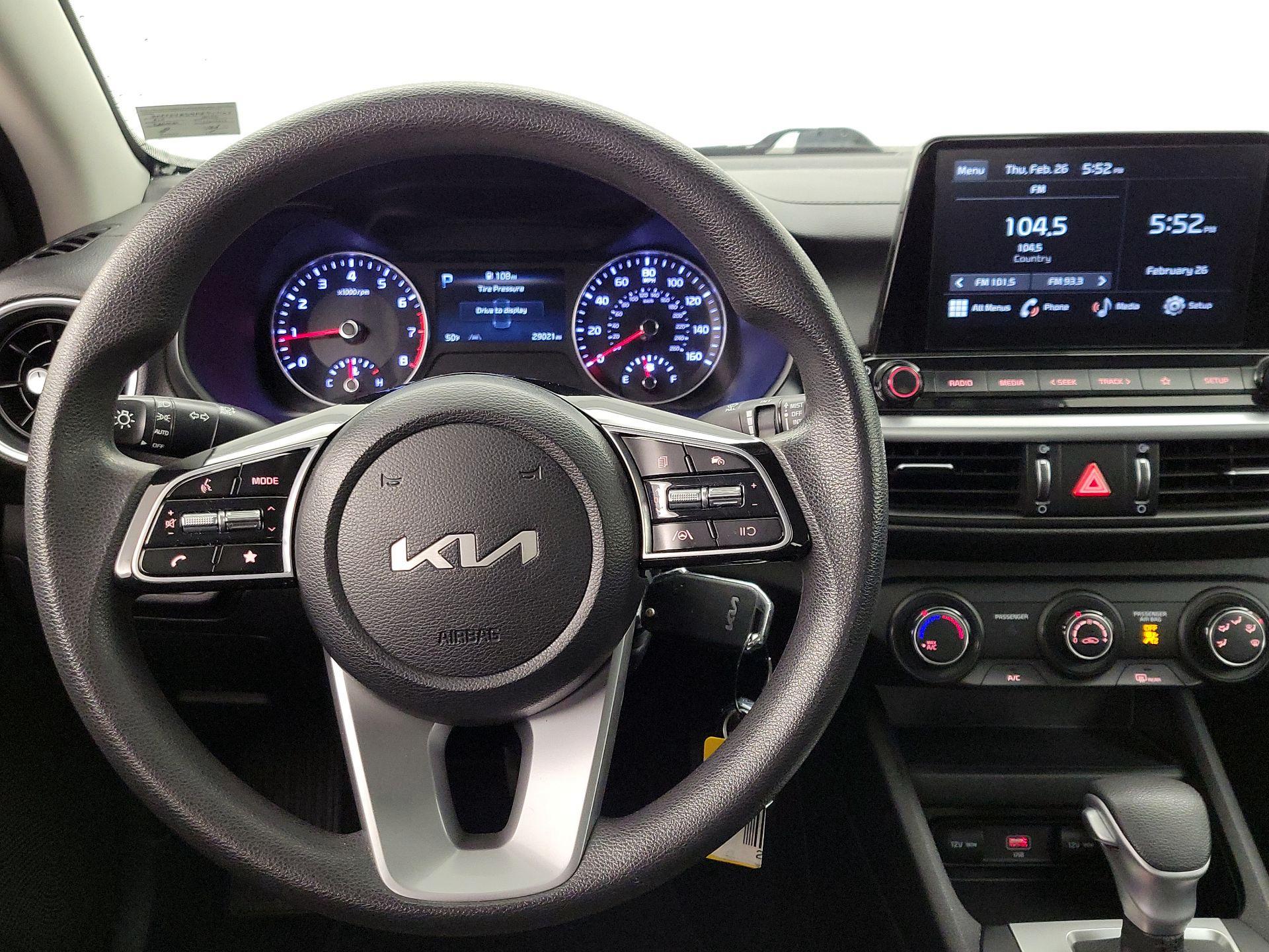 Thumbnail: 2023 Kia Forte - 10