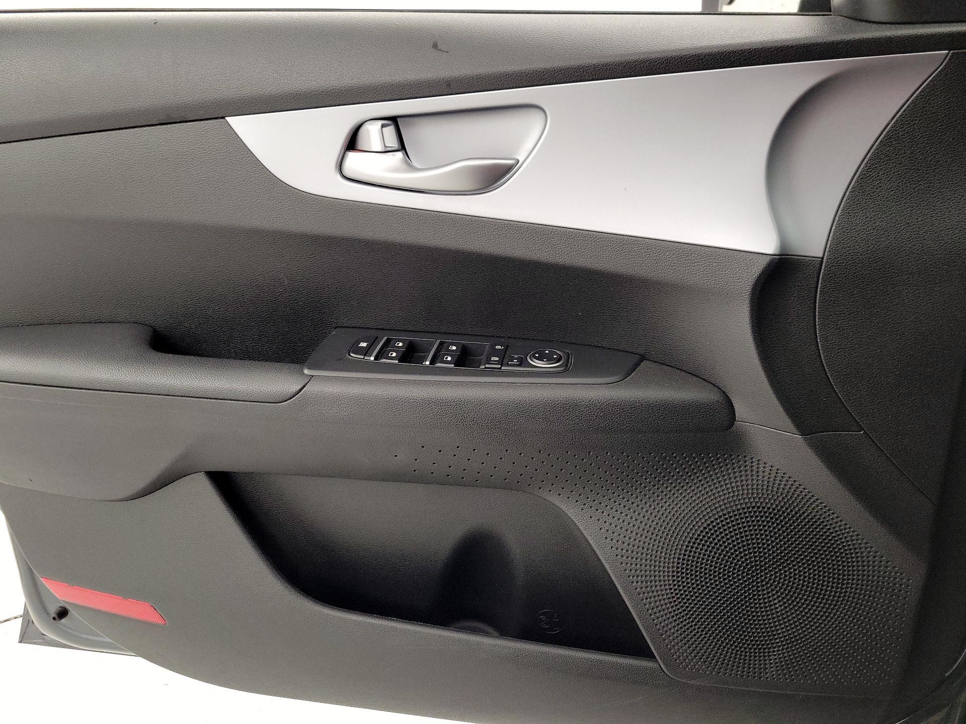 Thumbnail: 2023 Kia Forte - 12