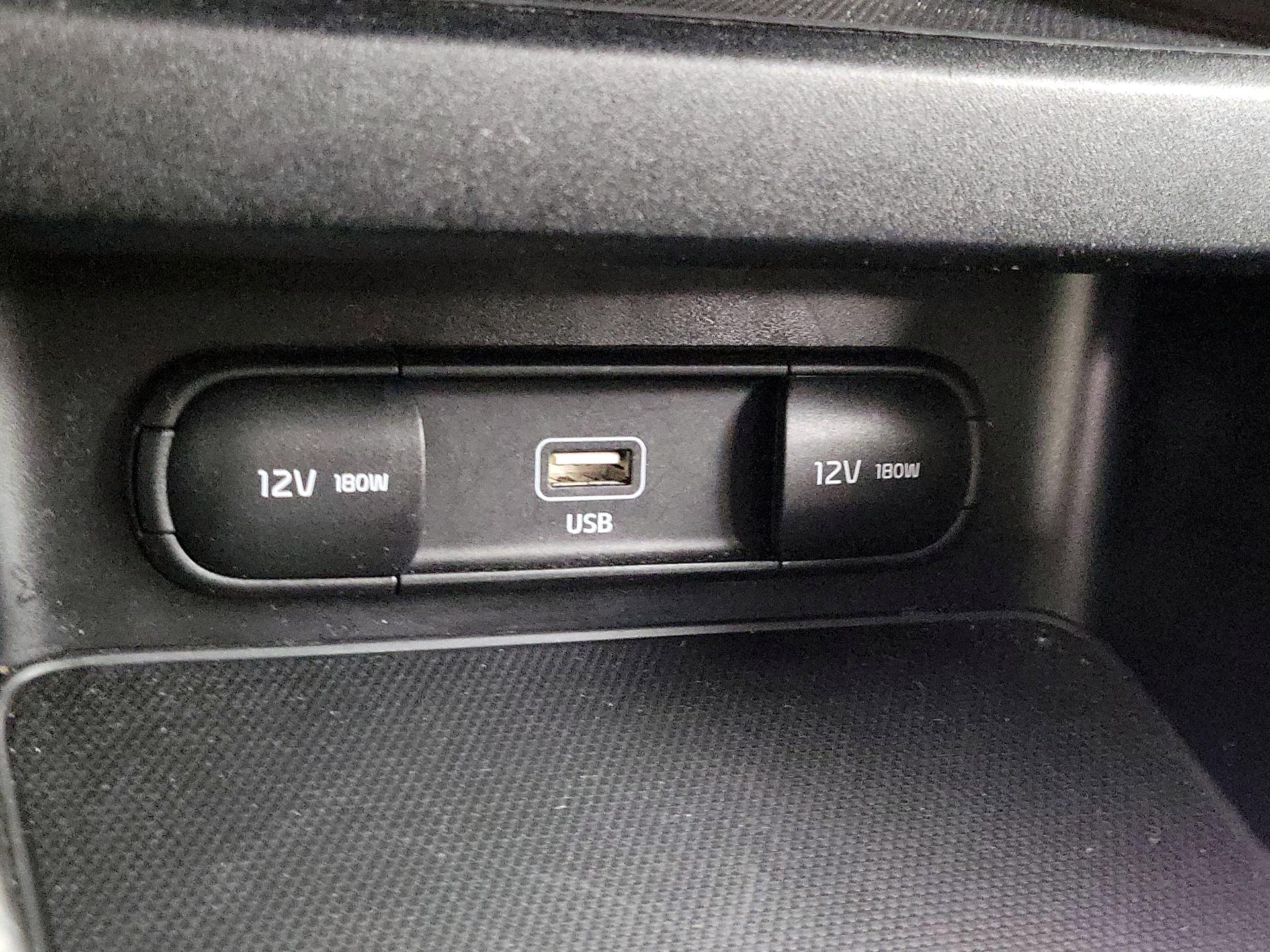 Thumbnail: 2023 Kia Forte - 19