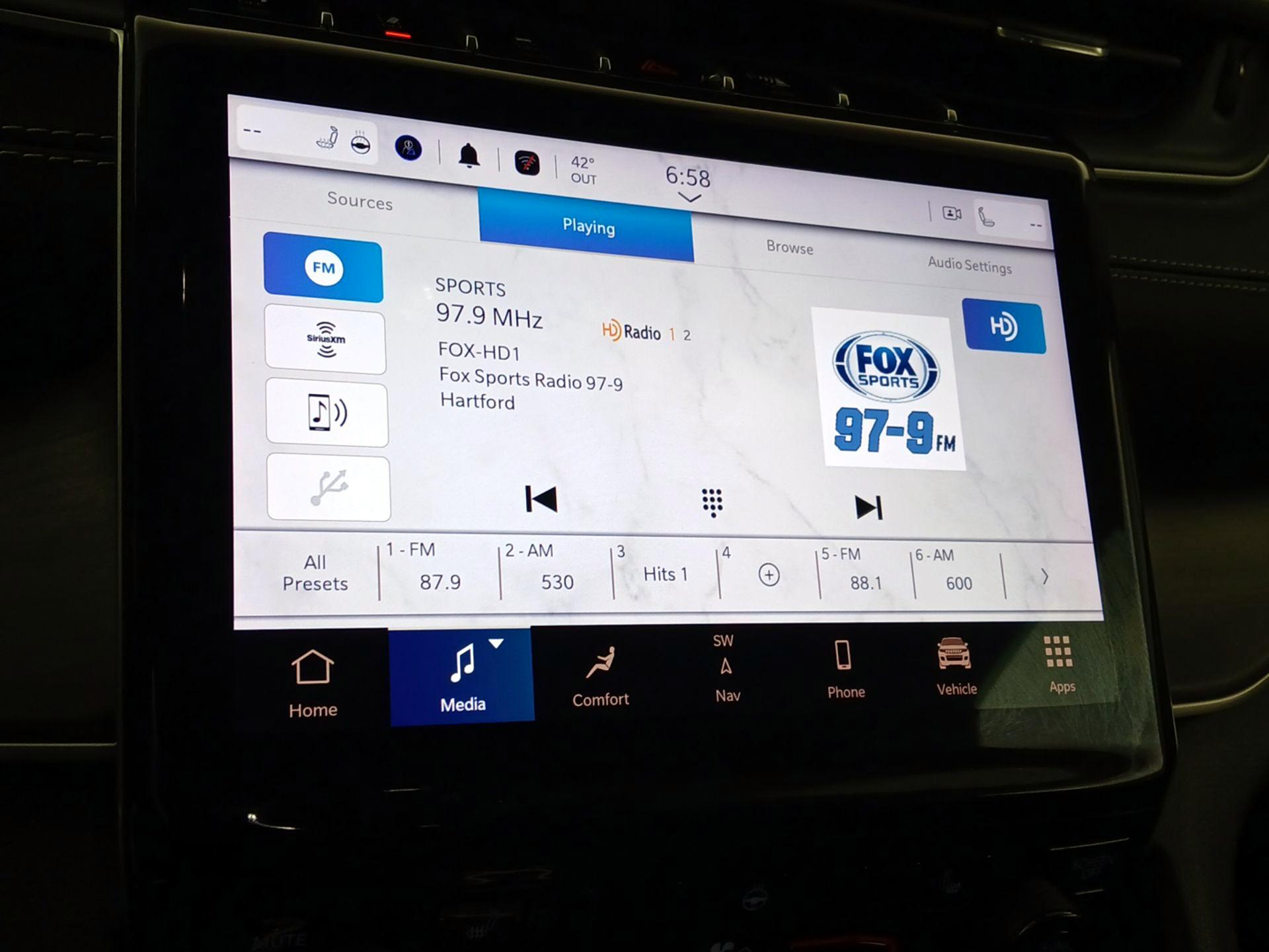 Thumbnail: 2022 Jeep Grand Cherokee L - 16