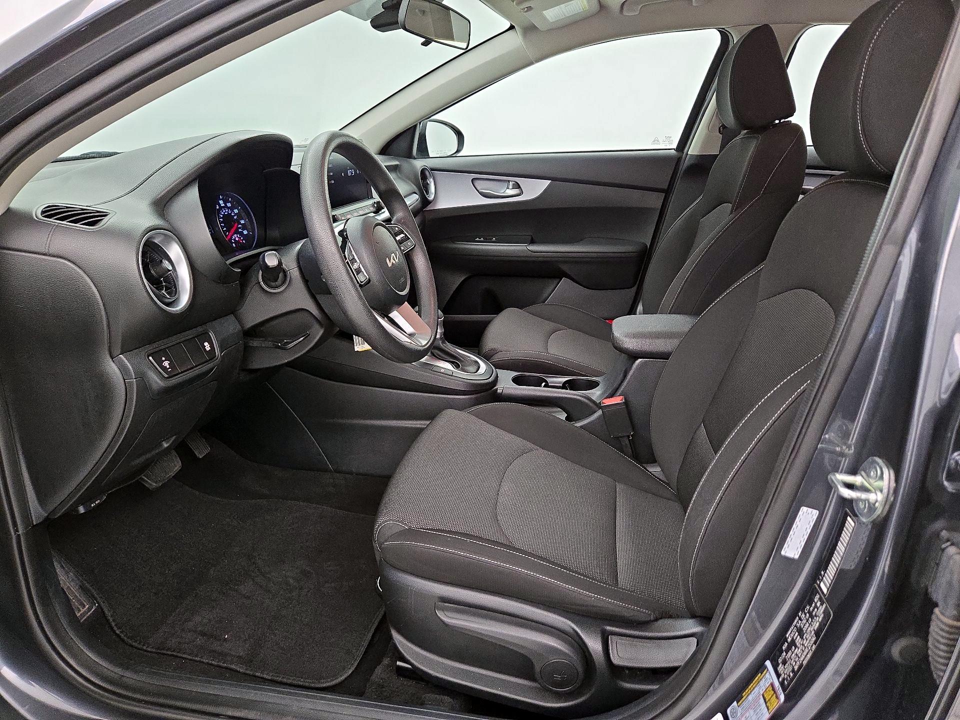 Thumbnail: 2024 Kia Forte - 11