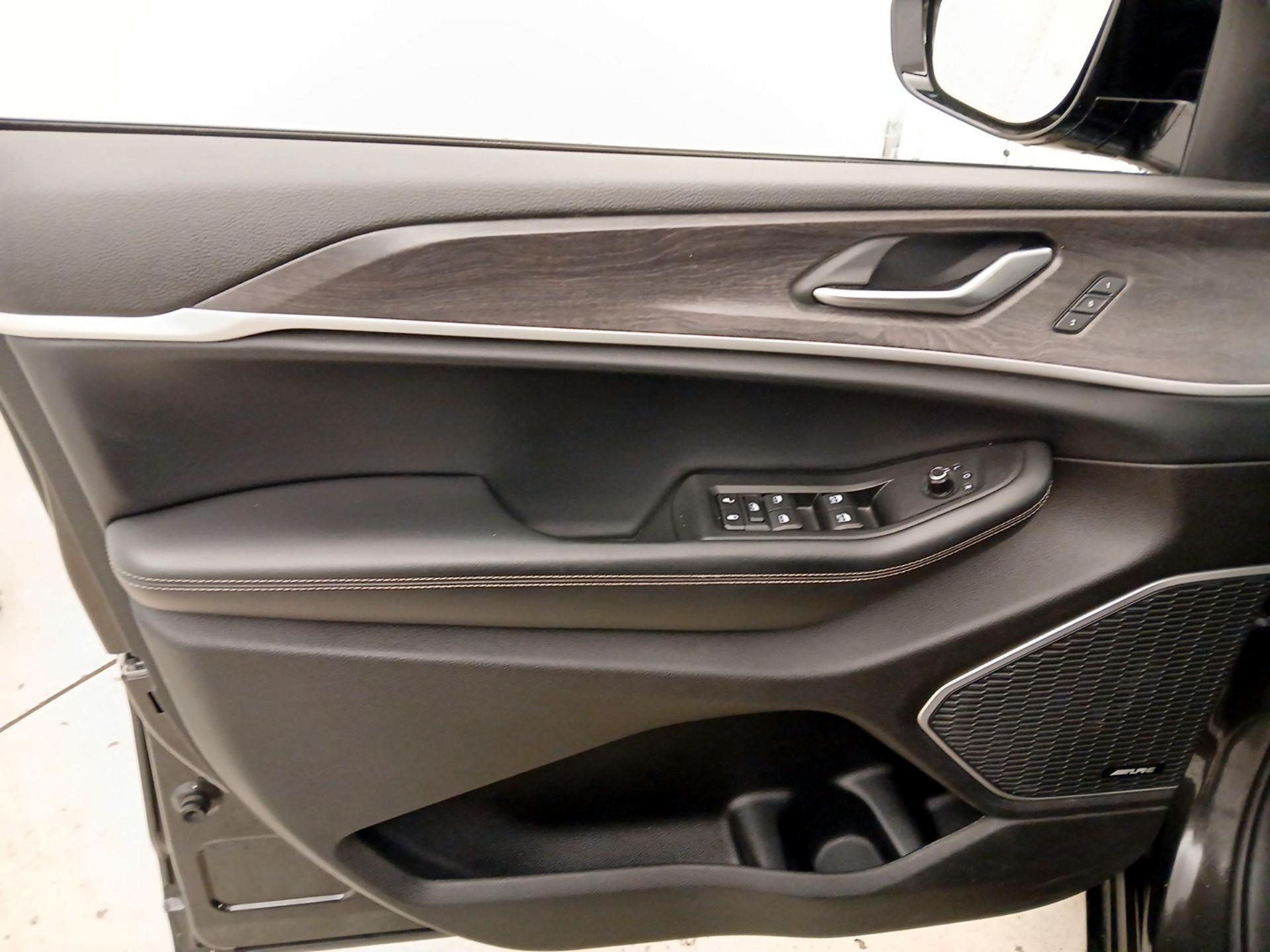 Thumbnail: 2021 Jeep Grand Cherokee L - 12