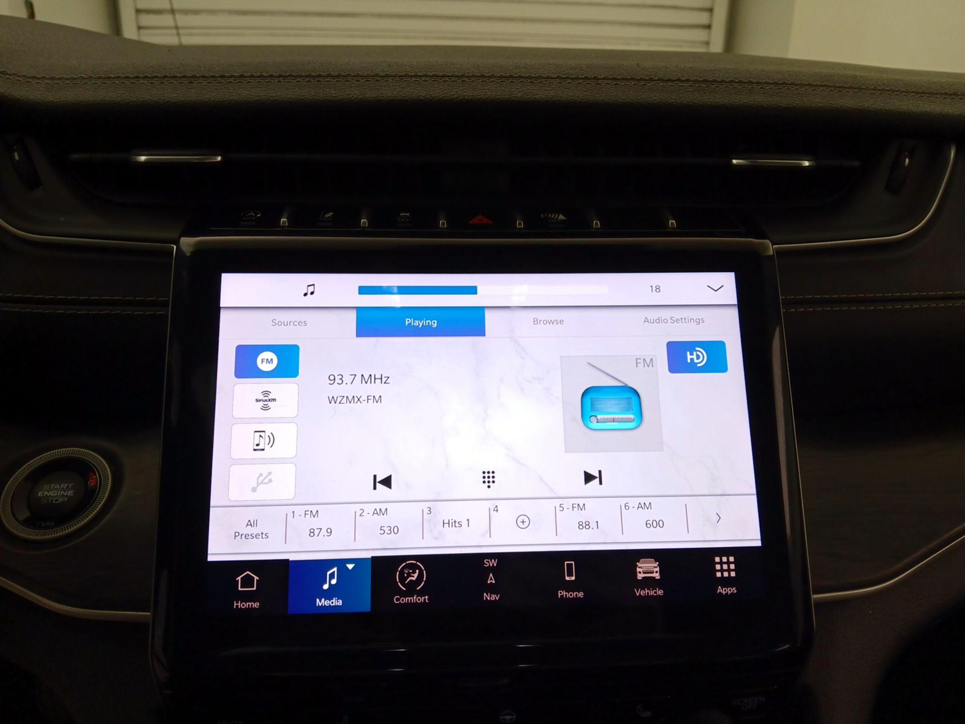 Thumbnail: 2021 Jeep Grand Cherokee L - 15