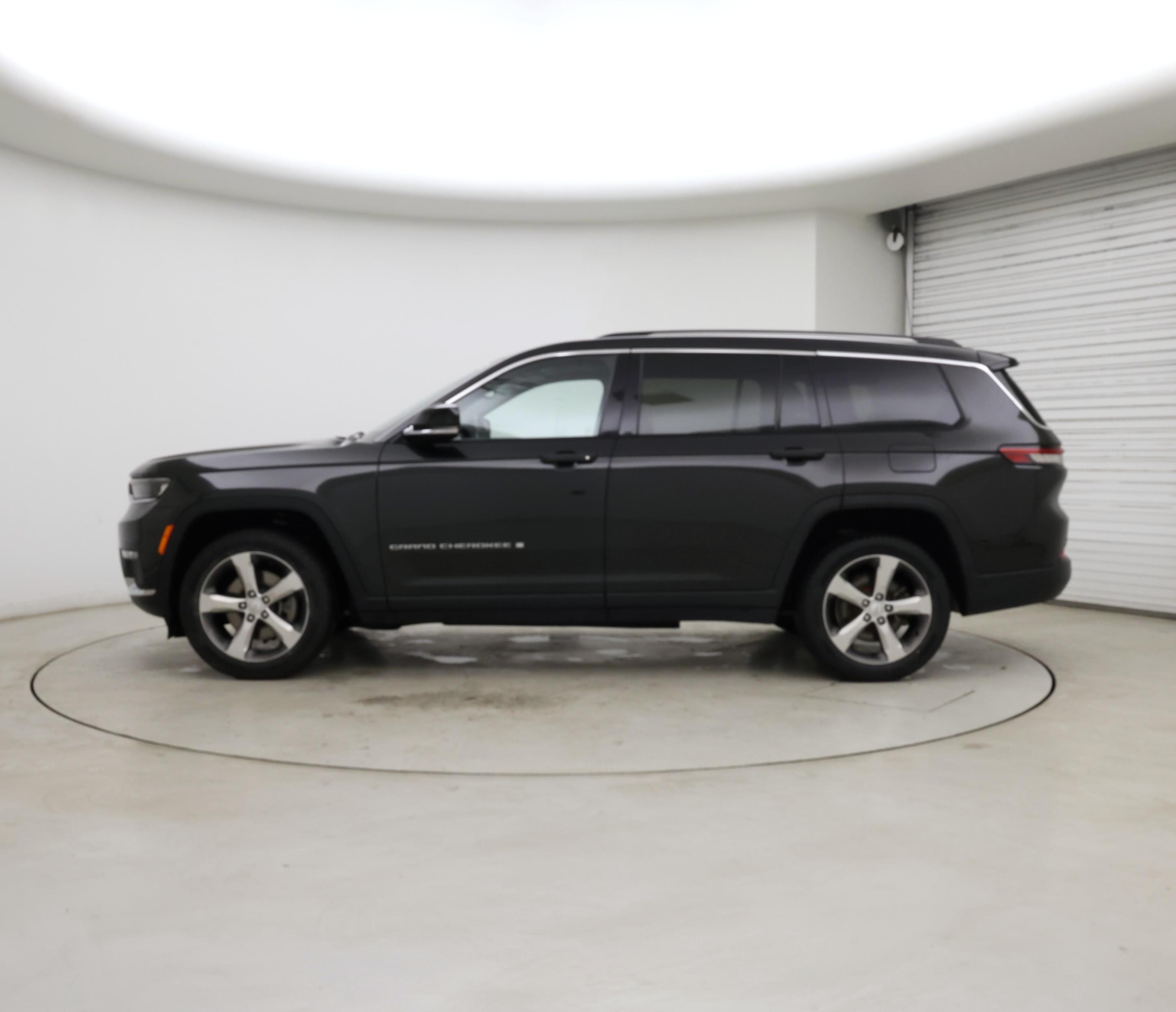 Thumbnail: 2021 Jeep Grand Cherokee L - 3