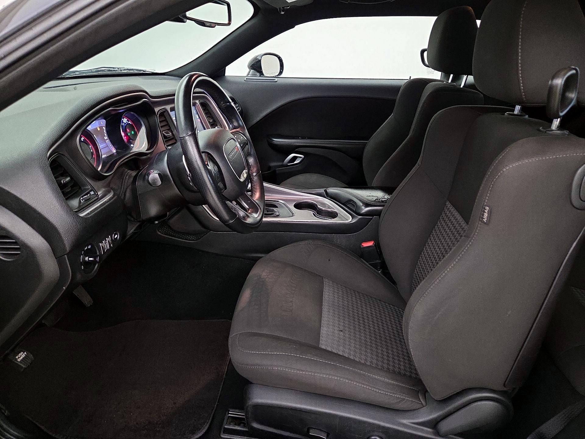 Thumbnail: 2022 Dodge Challenger - 11