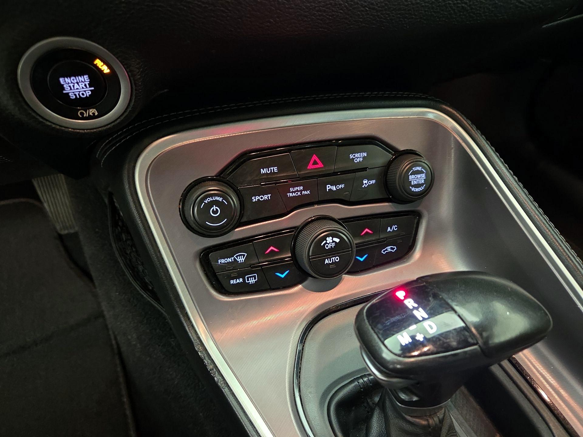 Thumbnail: 2022 Dodge Challenger - 16