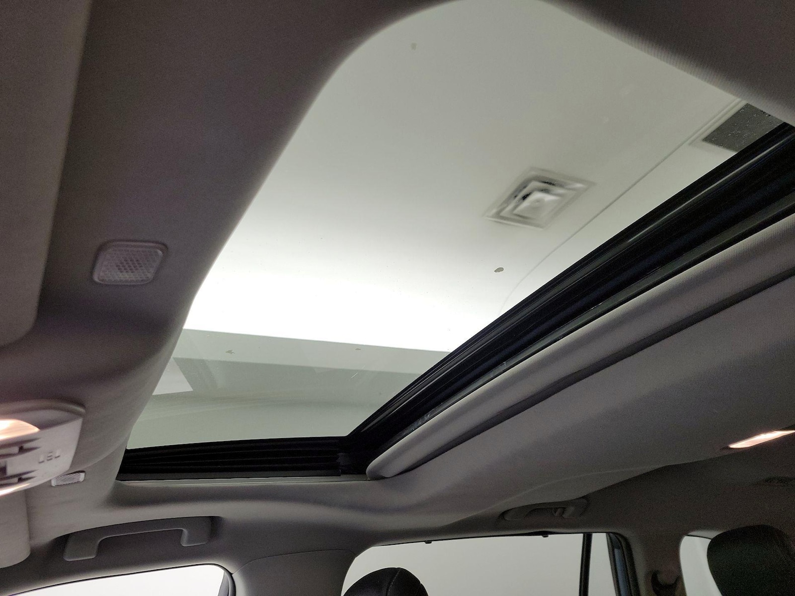 2023 Toyota Highlander Limited - Photo 20