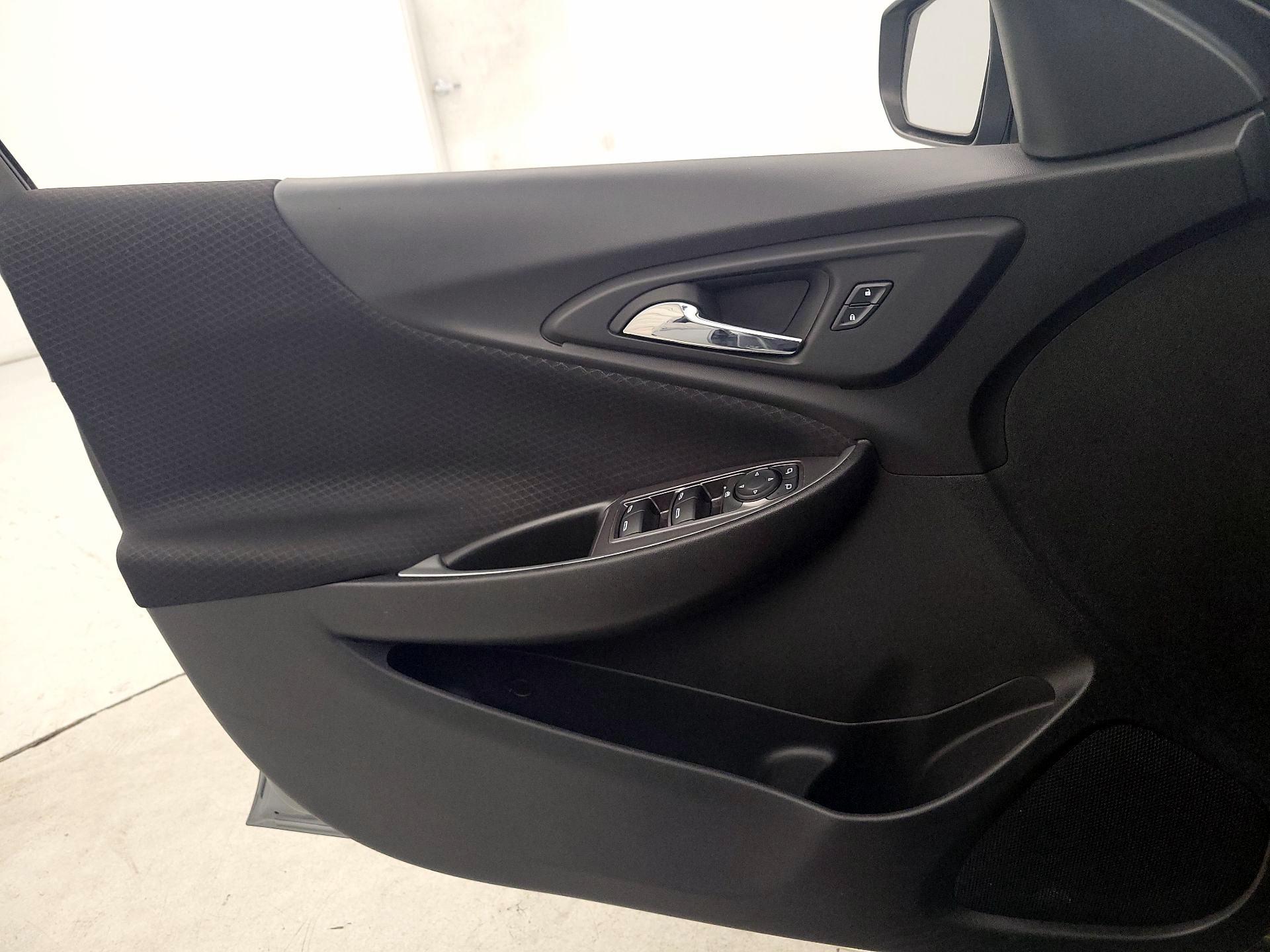 Thumbnail: 2023 Chevrolet Malibu - 12