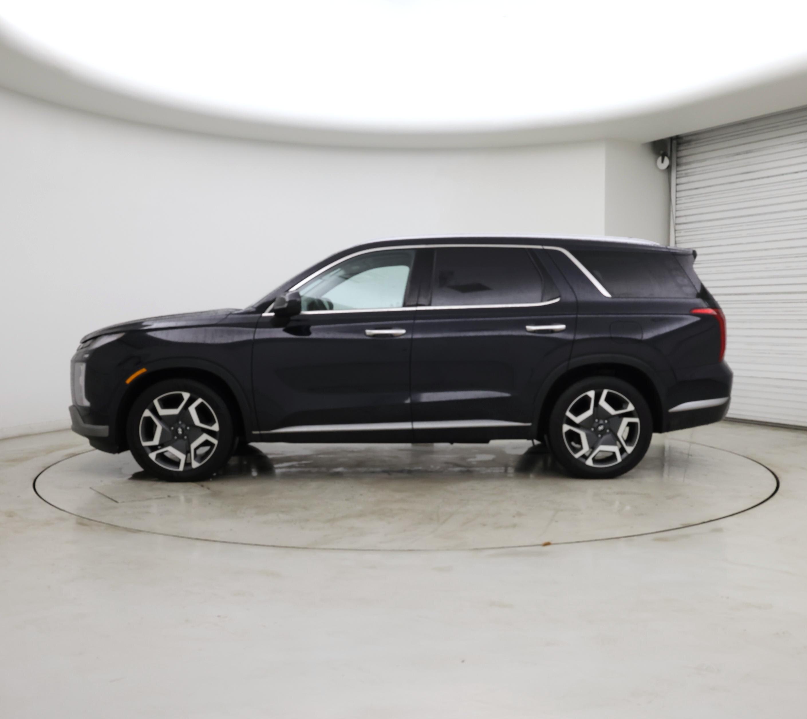 Thumbnail: 2023 Hyundai Palisade - 3