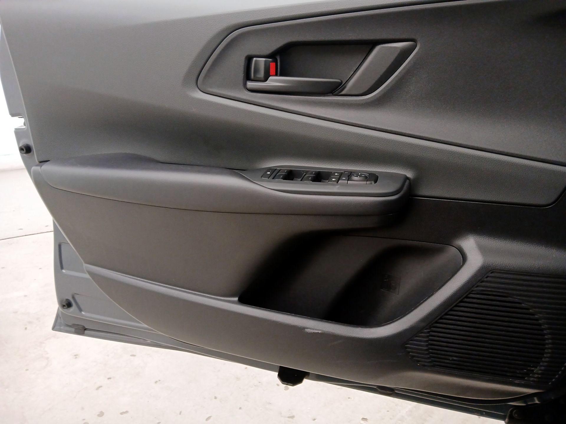 Thumbnail: 2024 Toyota Prius - 12