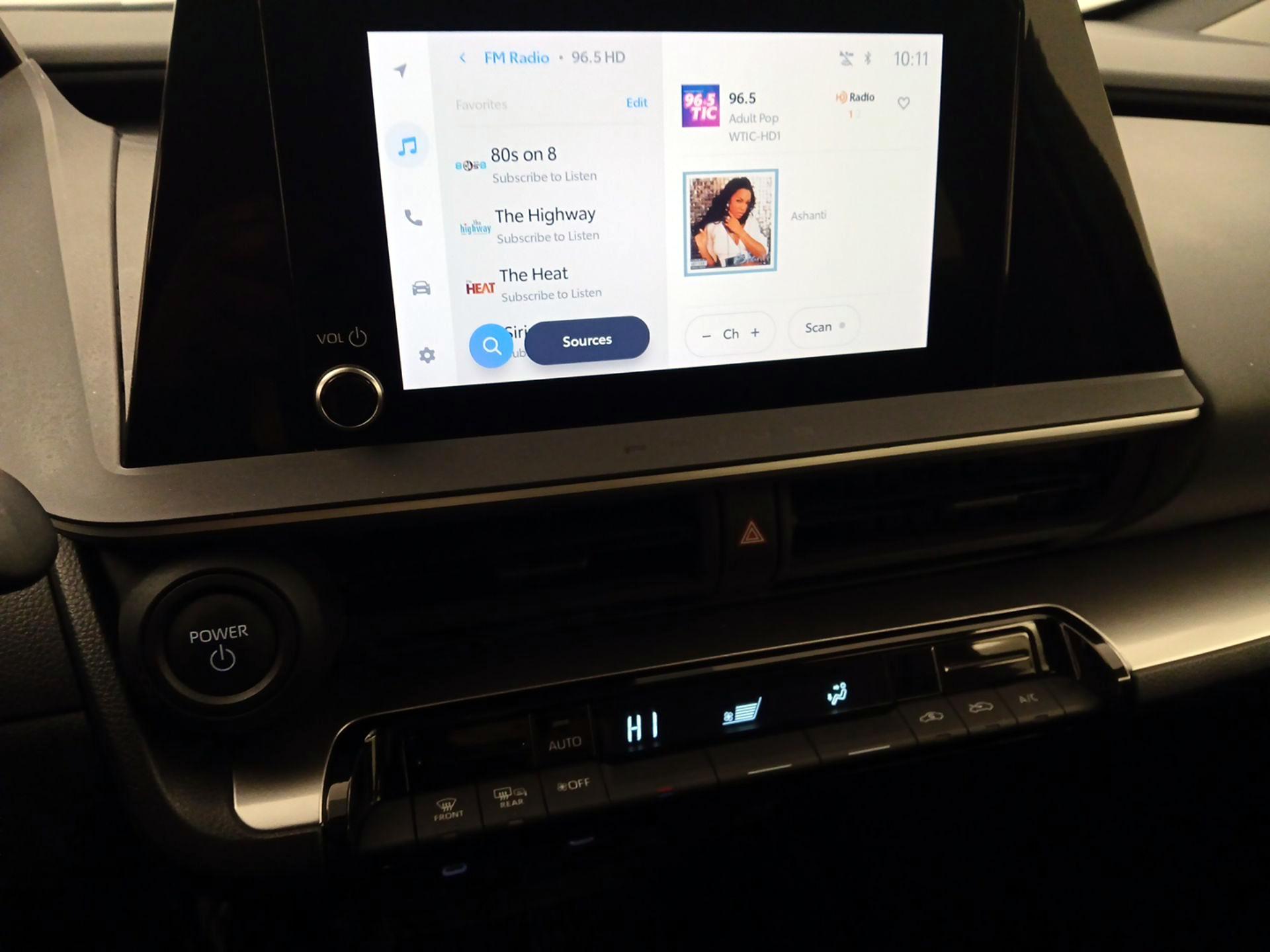 Thumbnail: 2024 Toyota Prius - 15