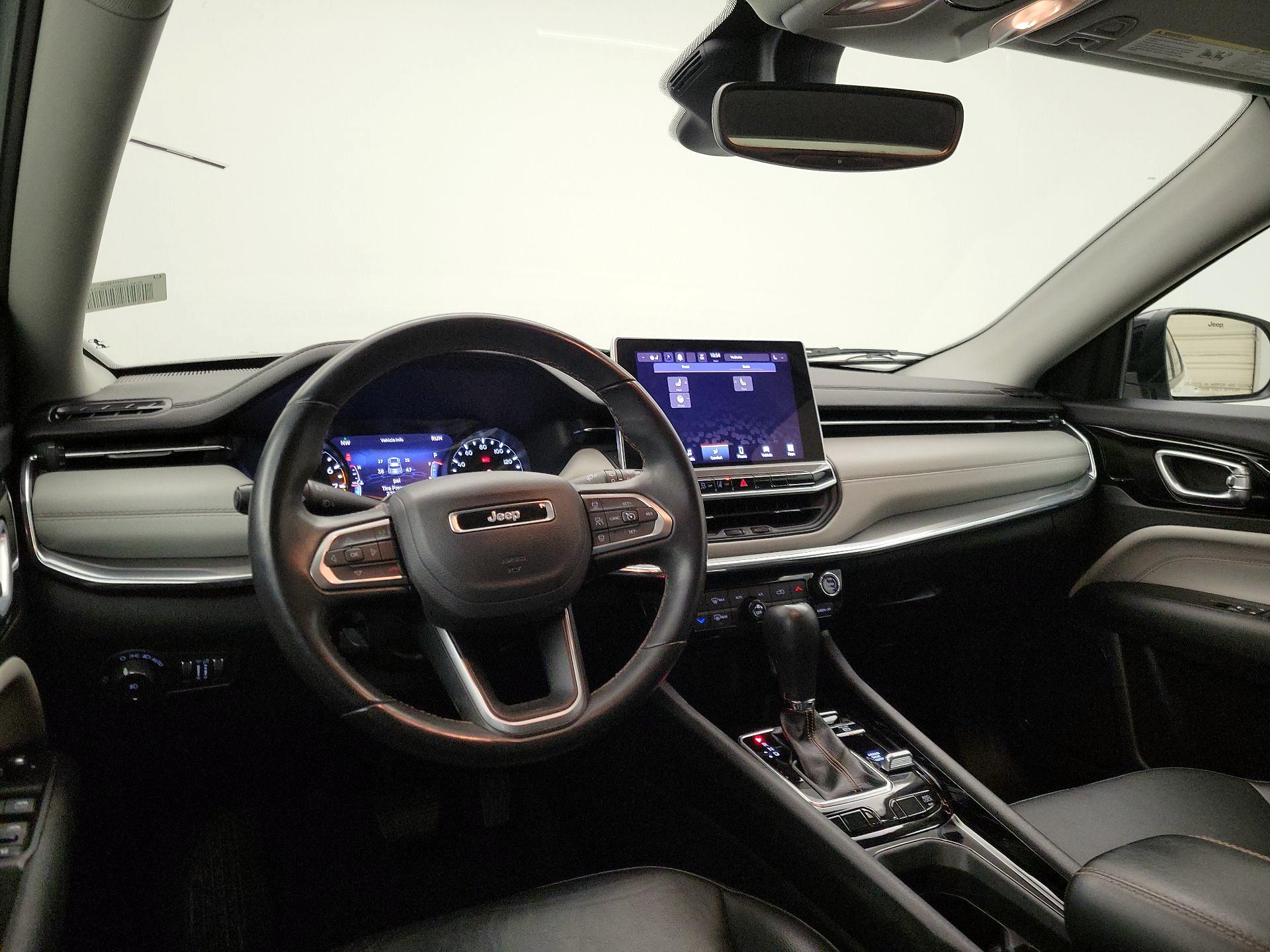 Thumbnail: 2022 Jeep Compass - 9