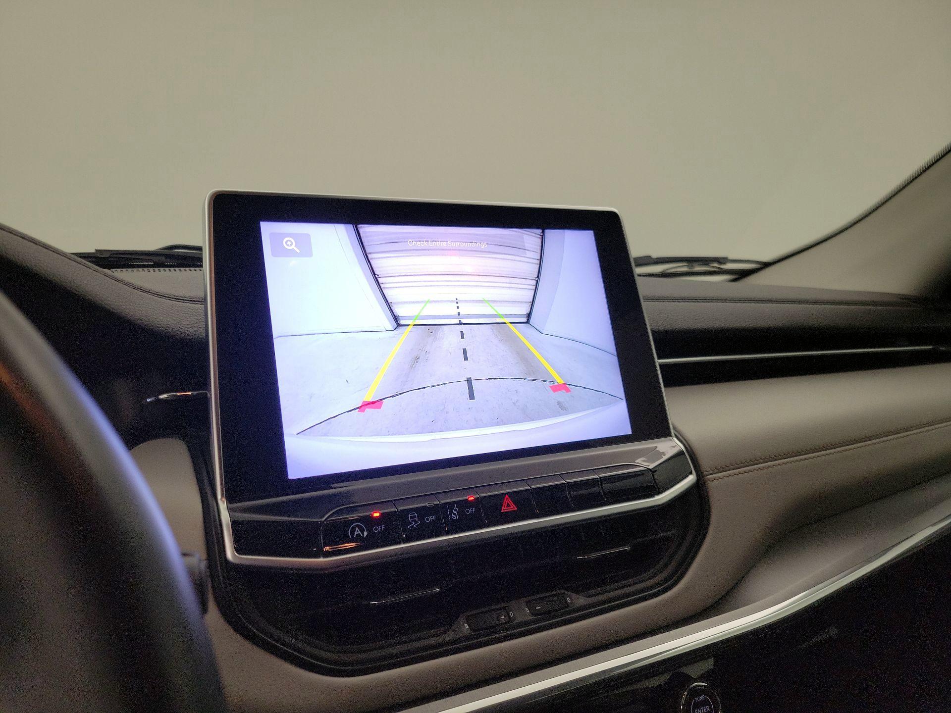 Thumbnail: 2022 Jeep Compass - 14