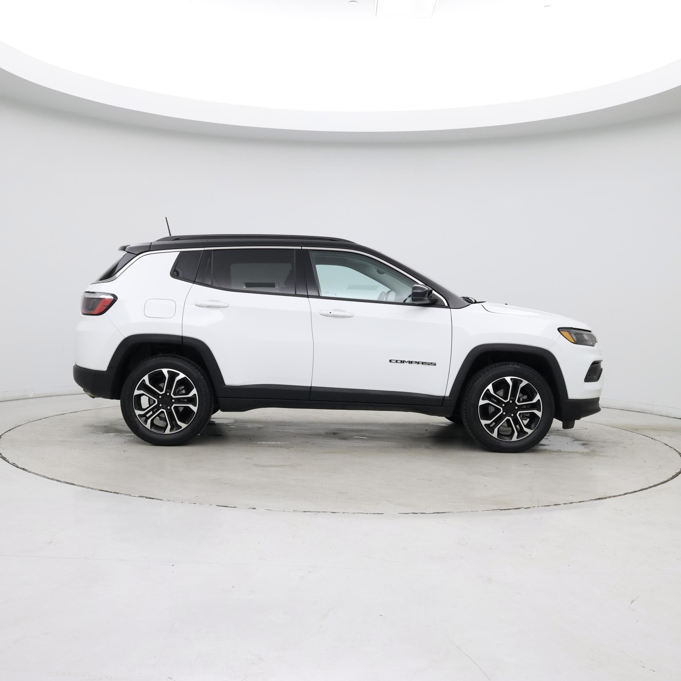 Thumbnail: 2022 Jeep Compass - 7