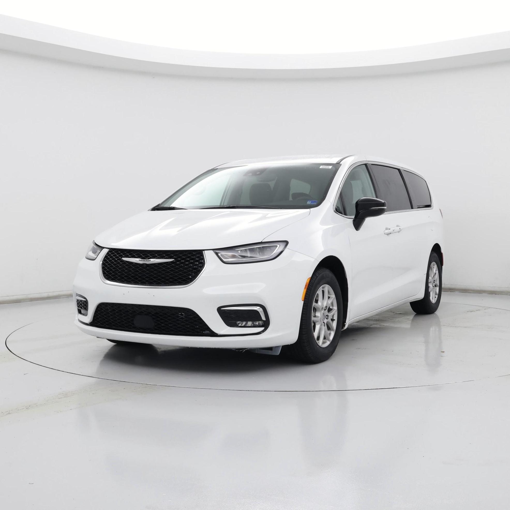 Thumbnail: 2024 Chrysler Pacifica - 4