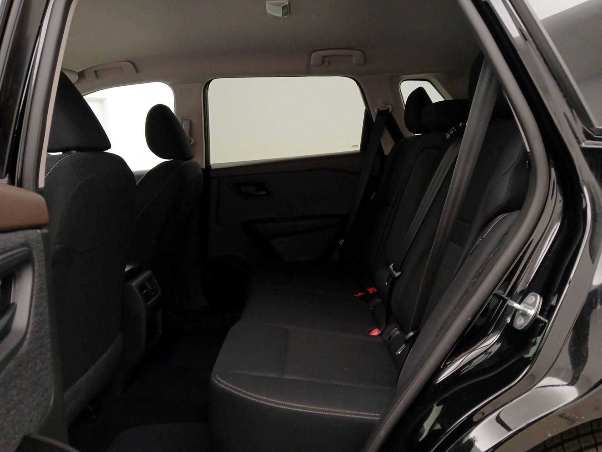 Thumbnail: 2023 Nissan Rogue - 19