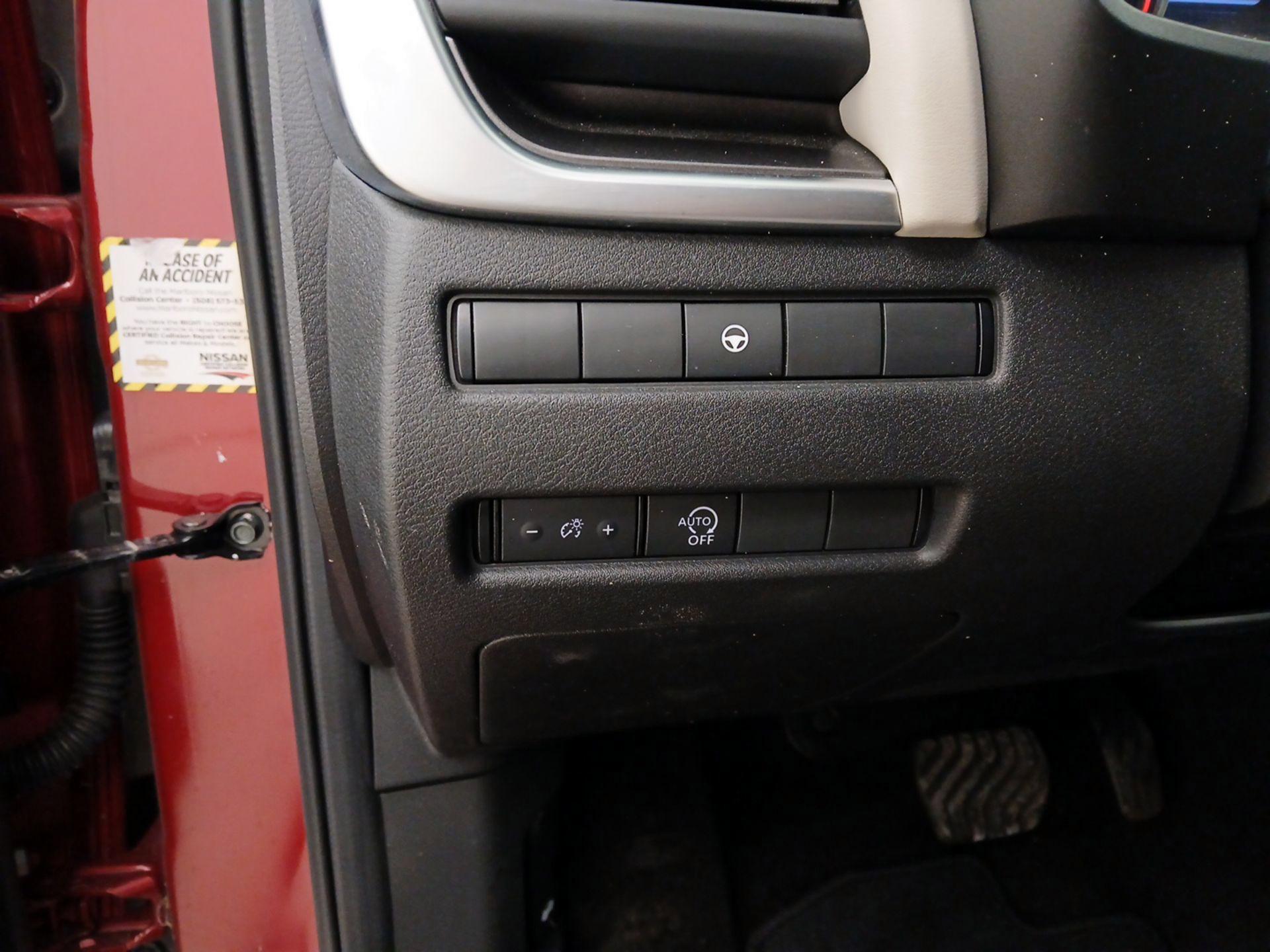 Thumbnail: 2023 Nissan Rogue - 13