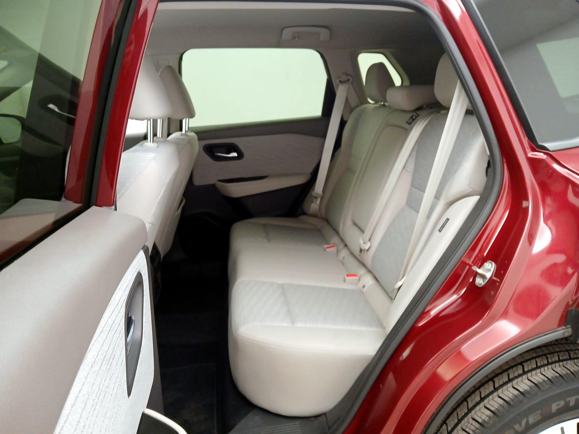 Thumbnail: 2023 Nissan Rogue - 19