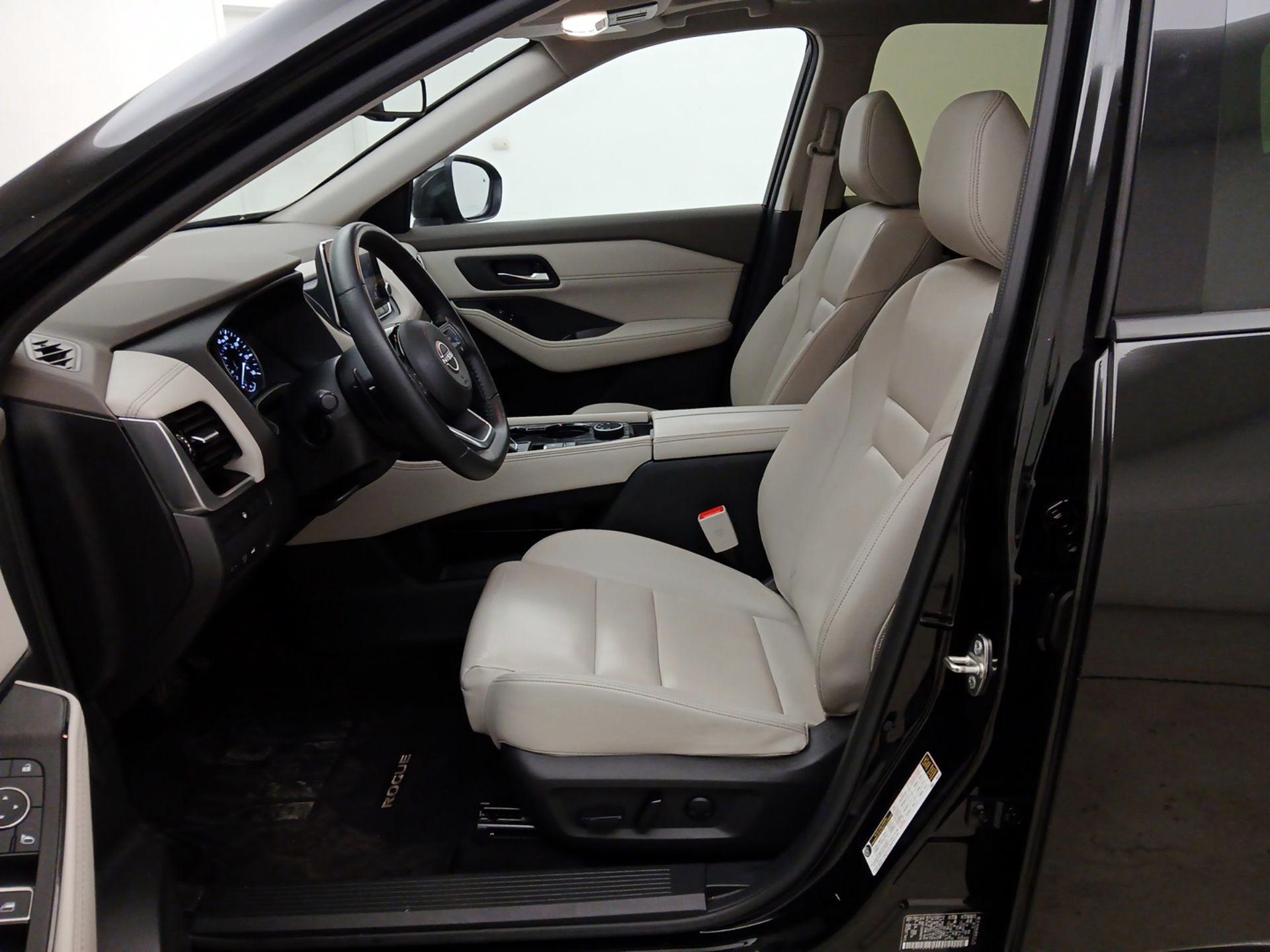 Thumbnail: 2023 Nissan Rogue - 11