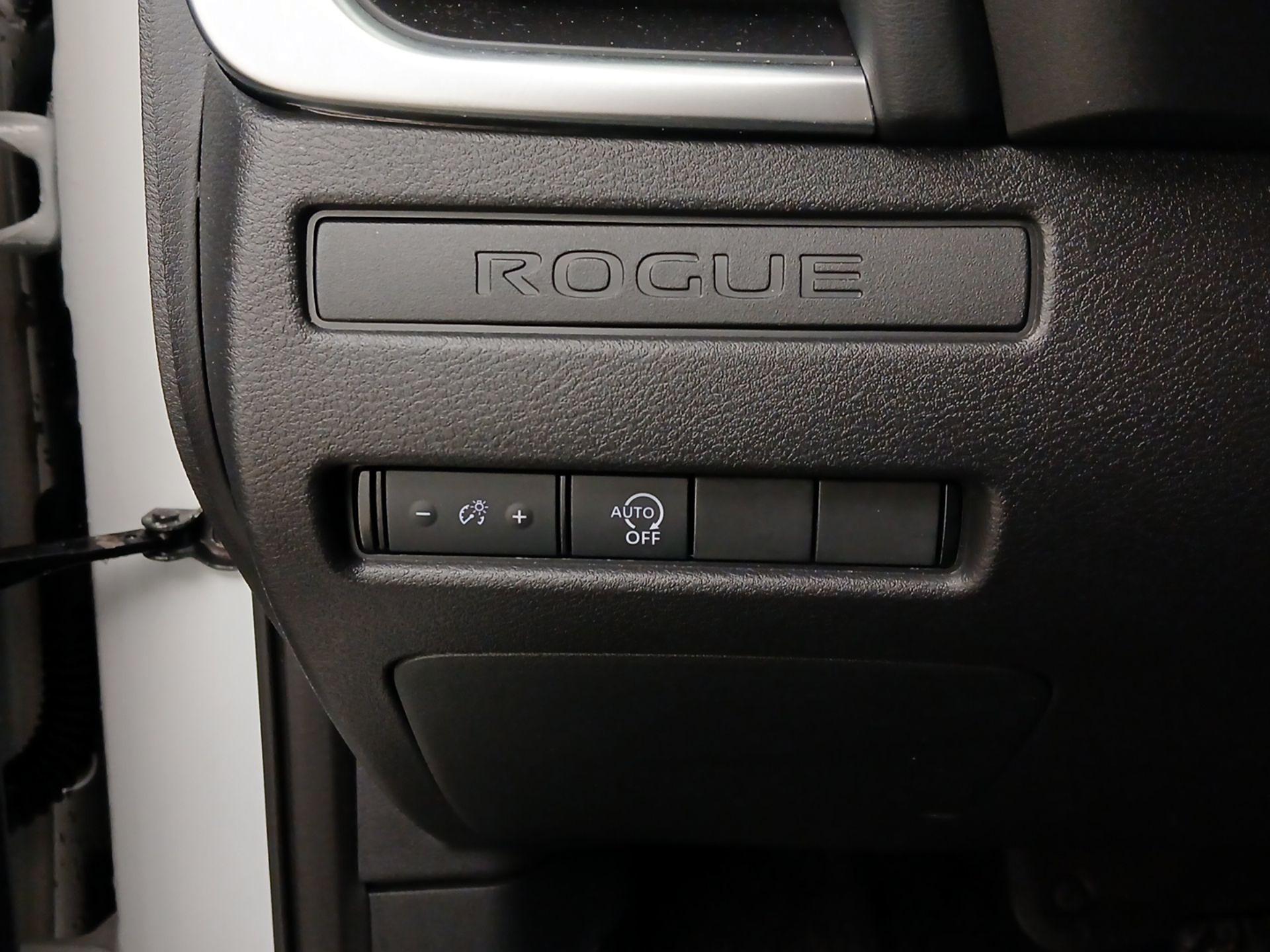 Thumbnail: 2023 Nissan Rogue - 13