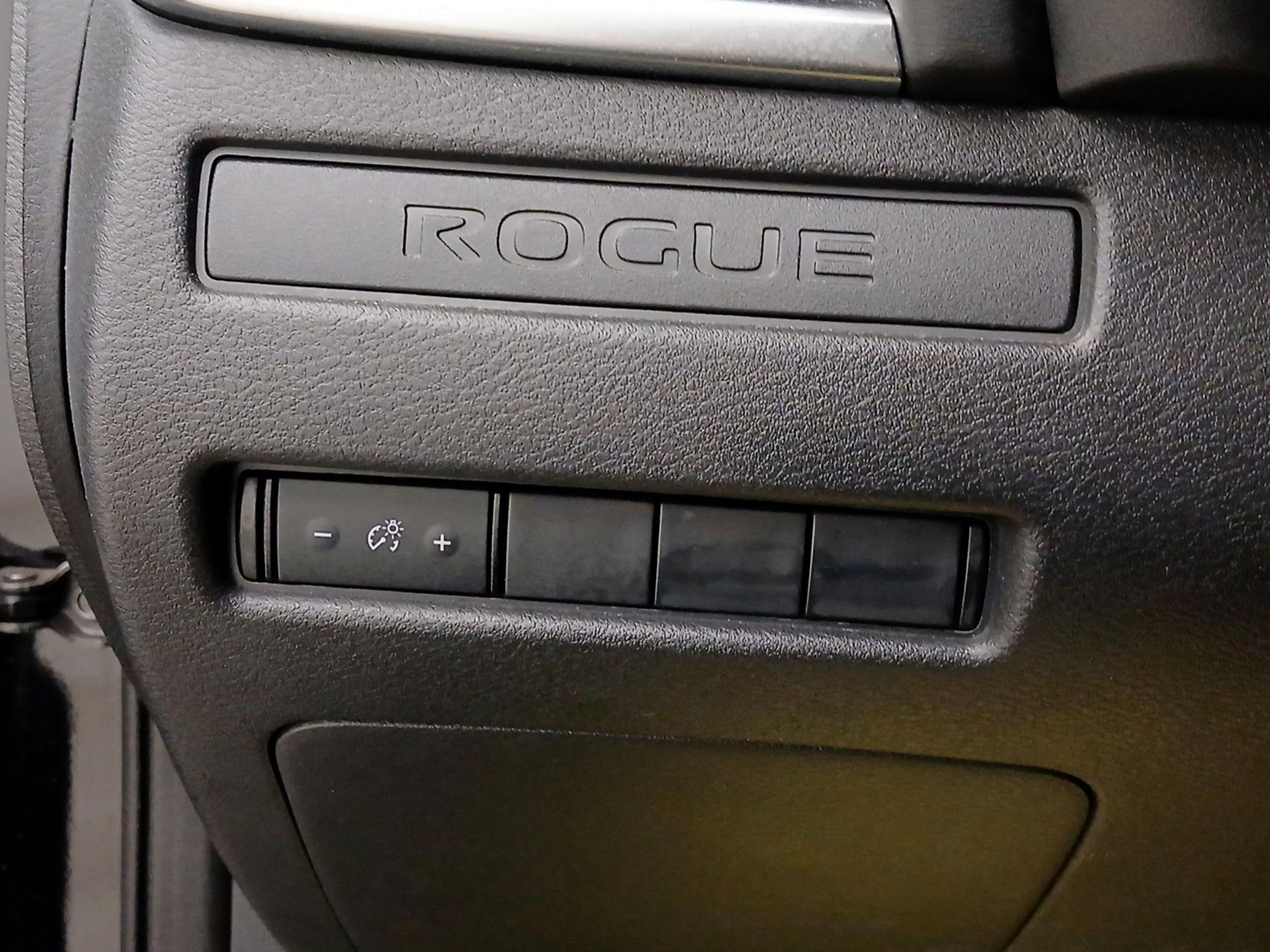 Thumbnail: 2023 Nissan Rogue - 13