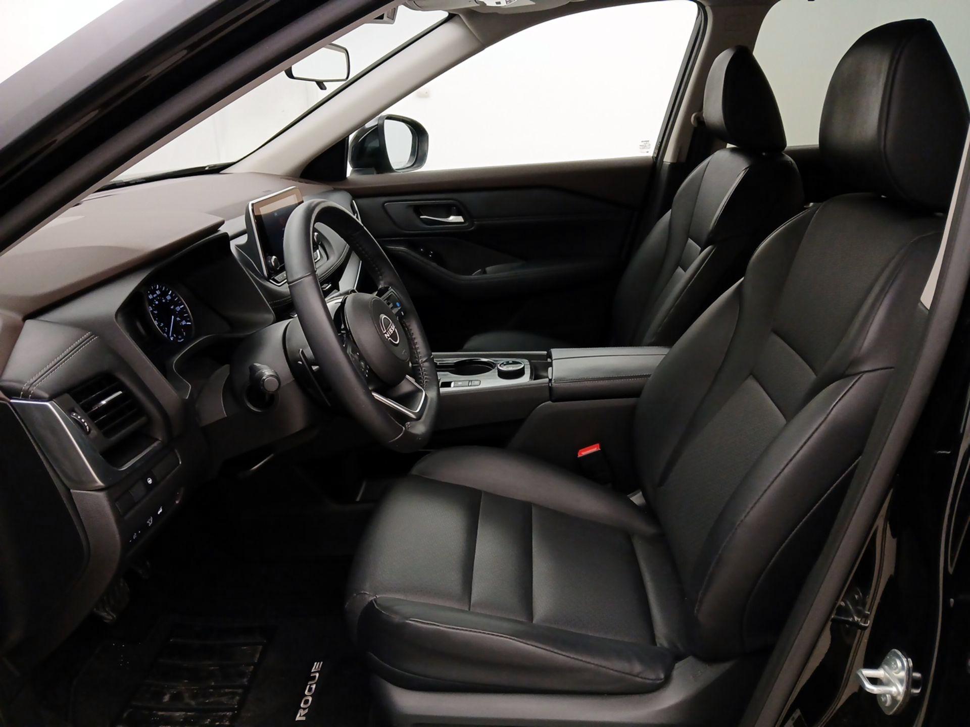 Thumbnail: 2023 Nissan Rogue - 11