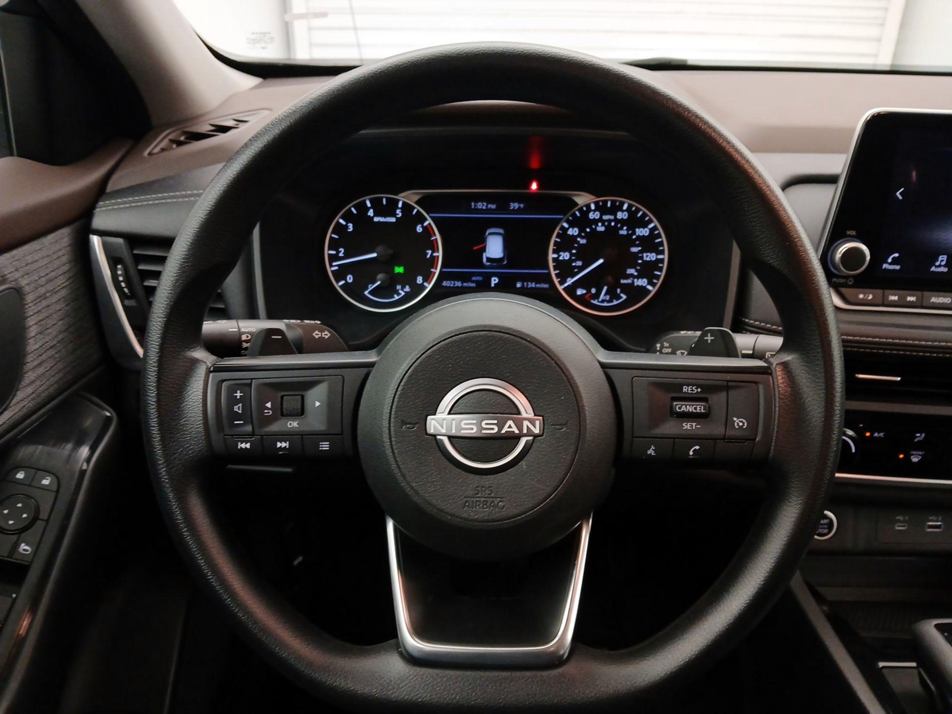 Thumbnail: 2023 Nissan Rogue - 10