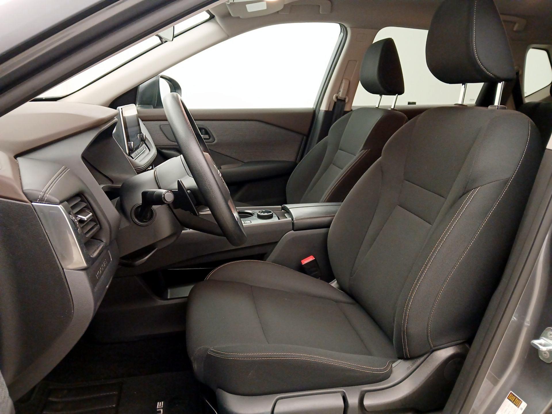 Thumbnail: 2023 Nissan Rogue - 11