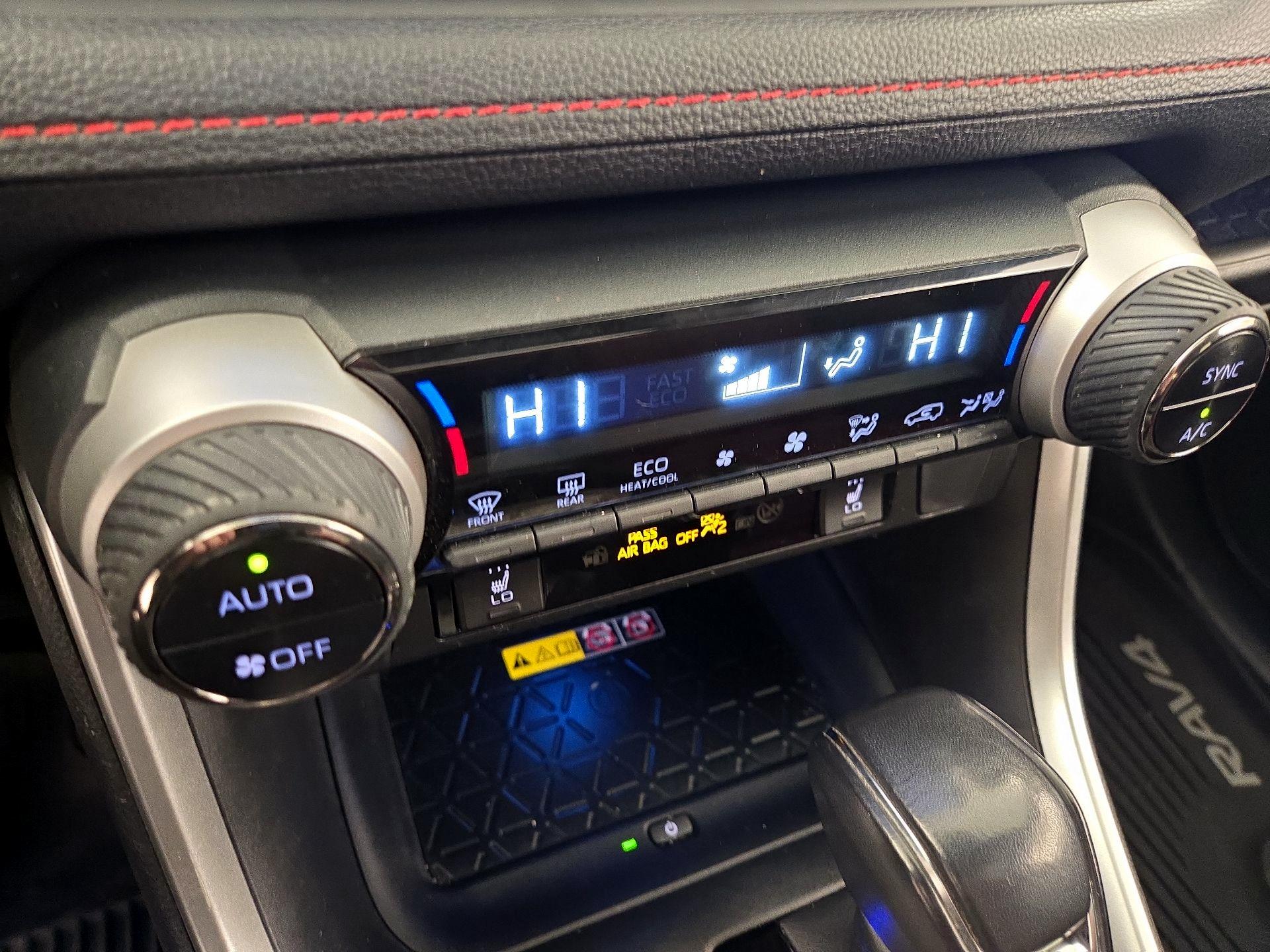 Thumbnail: 2023 Toyota RAV4 - 16